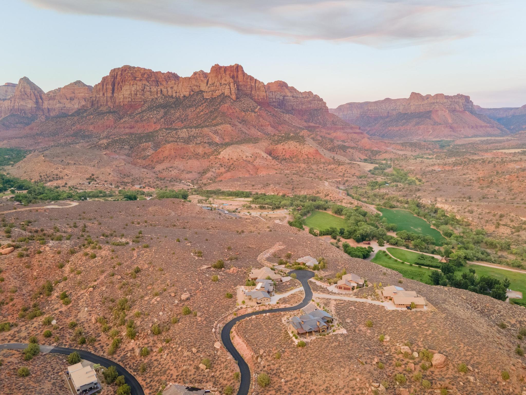 CANYON POINT - Residential