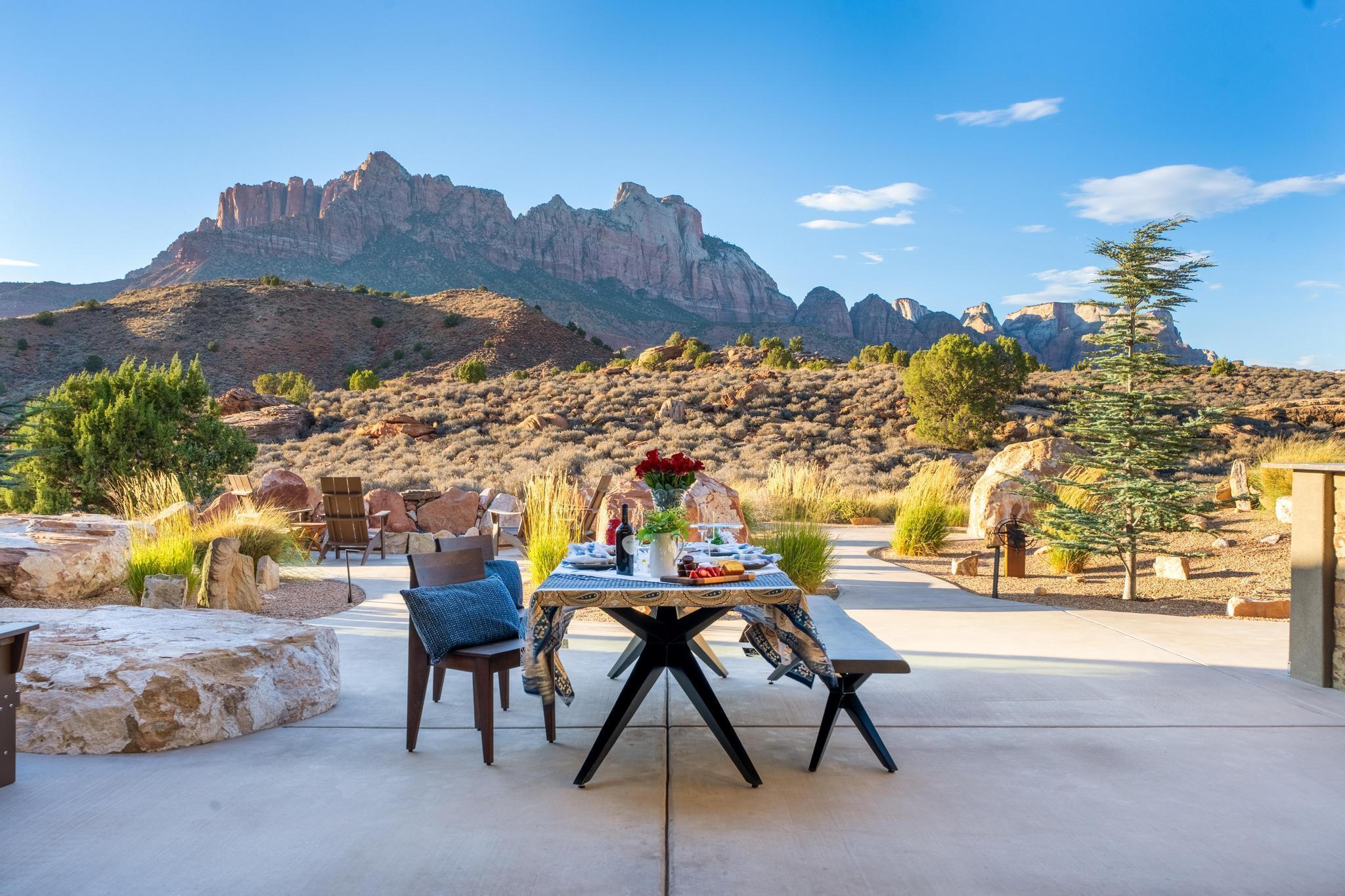 CANYON POINT - Residential