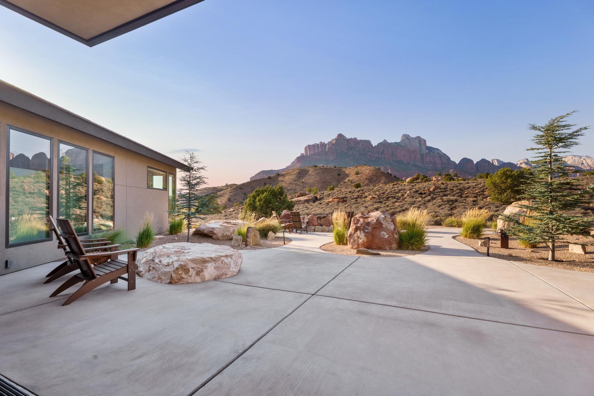 CANYON POINT - Residential