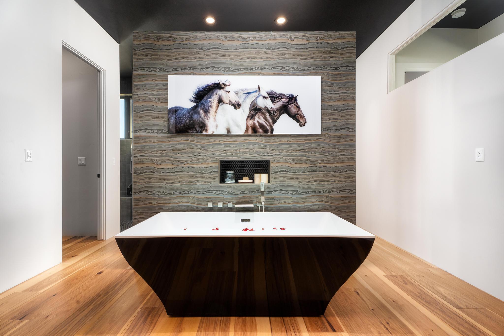 CANYON POINT - Residential