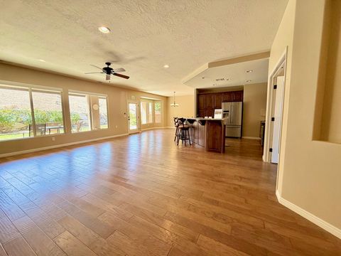 Tiny photo for 1731 Whitestone DR, Saint George, UT 84790 (MLS # 26-268490)