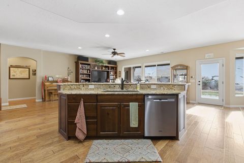 Tiny photo for 1731 Whitestone DR, Saint George, UT 84790 (MLS # 26-268490)
