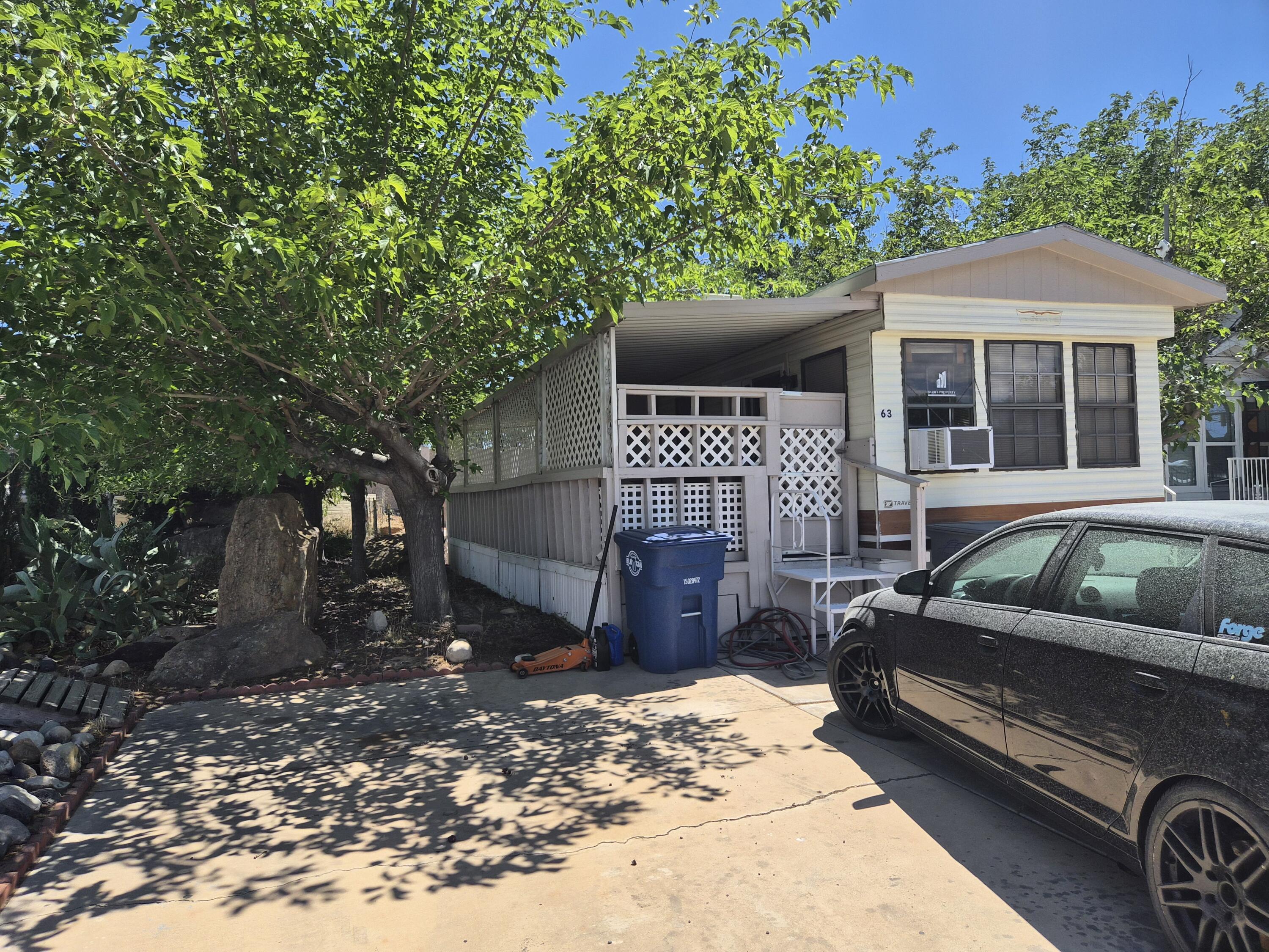 QUAIL LAKE ESTATES - Residential