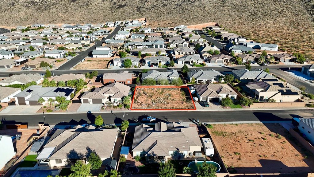 Photo of 2861 S 3440 W, Hurricane, UT 84737 (MLS # 25-266107)