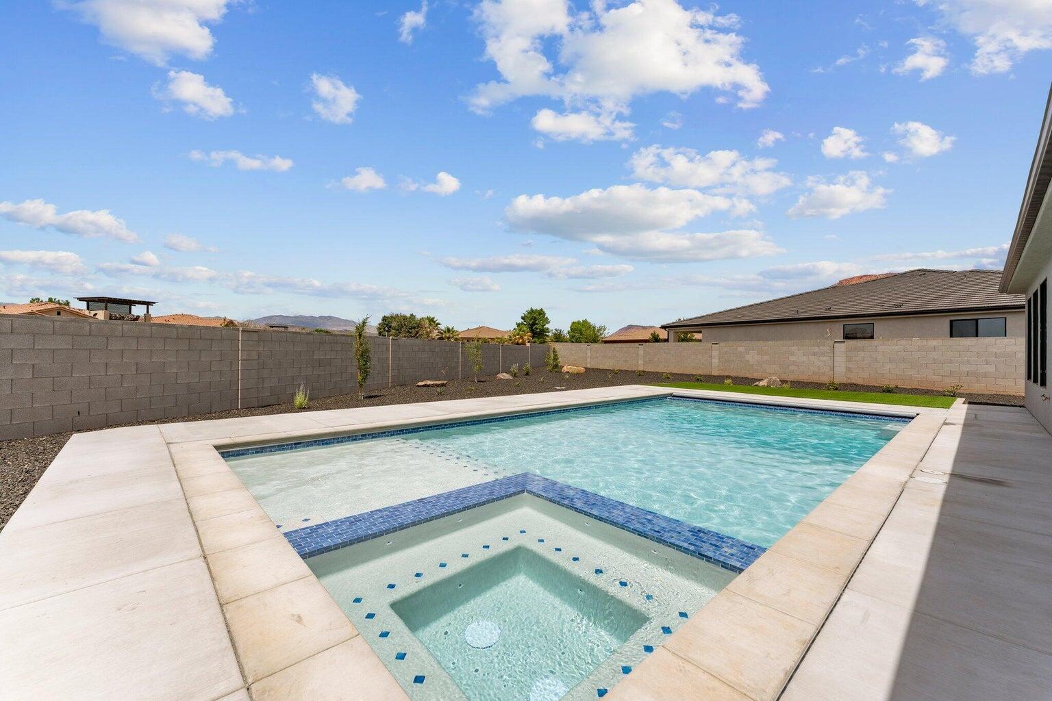 NORTH RIM FARMS - Residential