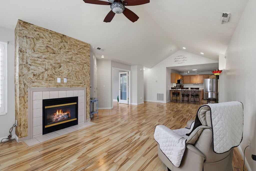 Photo of 9356 S Abbey View RD 16-A #16-A, West Jordan, UT 84088 (MLS # 26-277209)