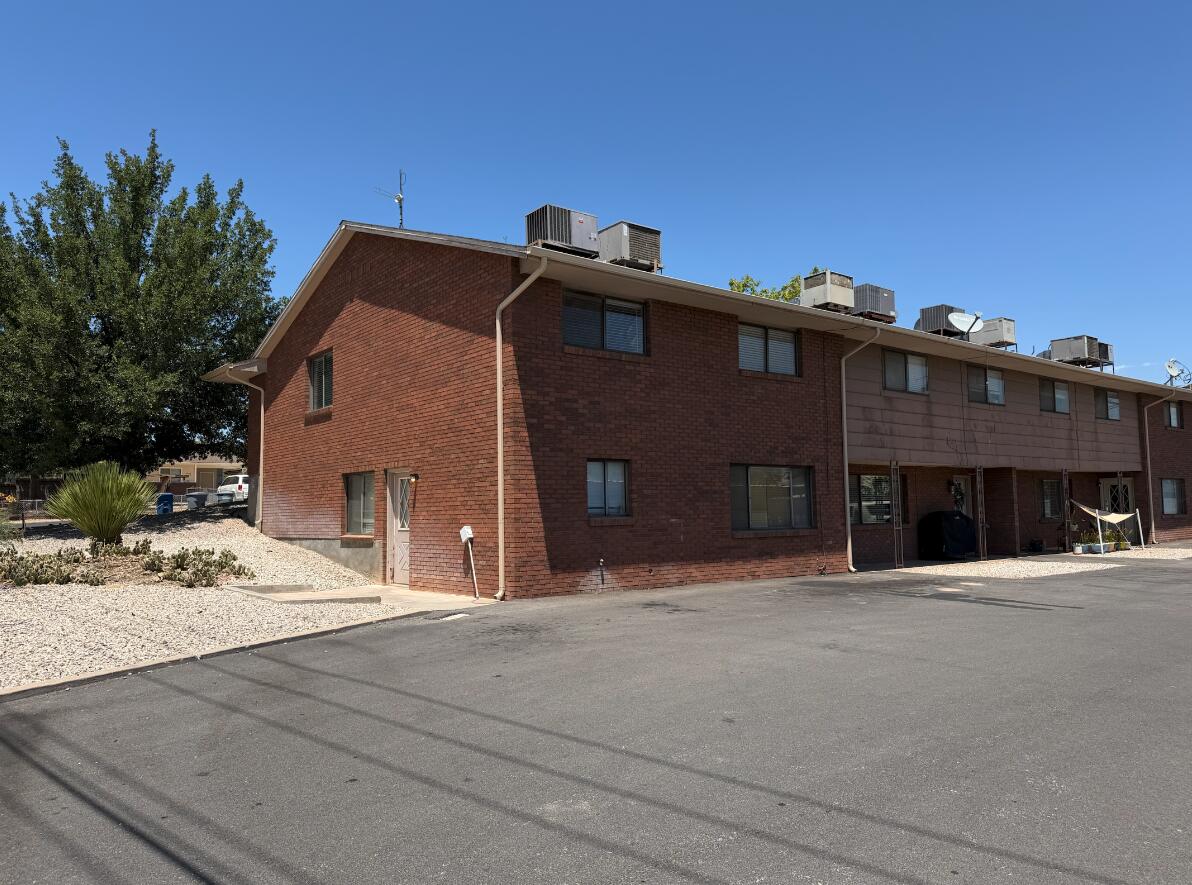 CACTUS ROAD CONDOS - Residential