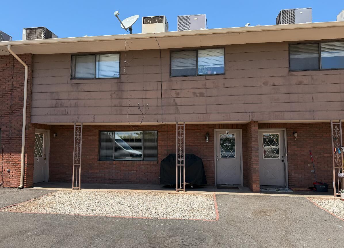 CACTUS ROAD CONDOS - Residential