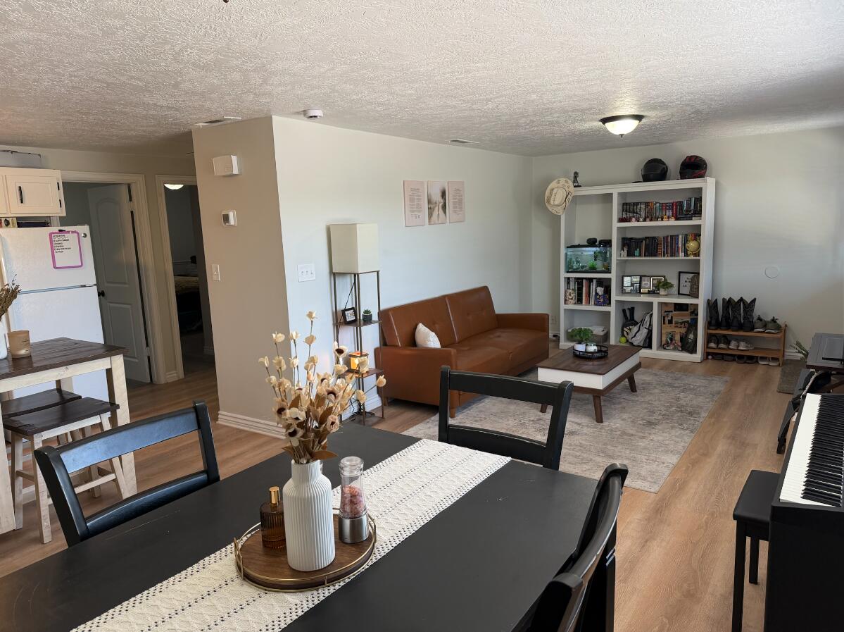 CACTUS ROAD CONDOS - Residential