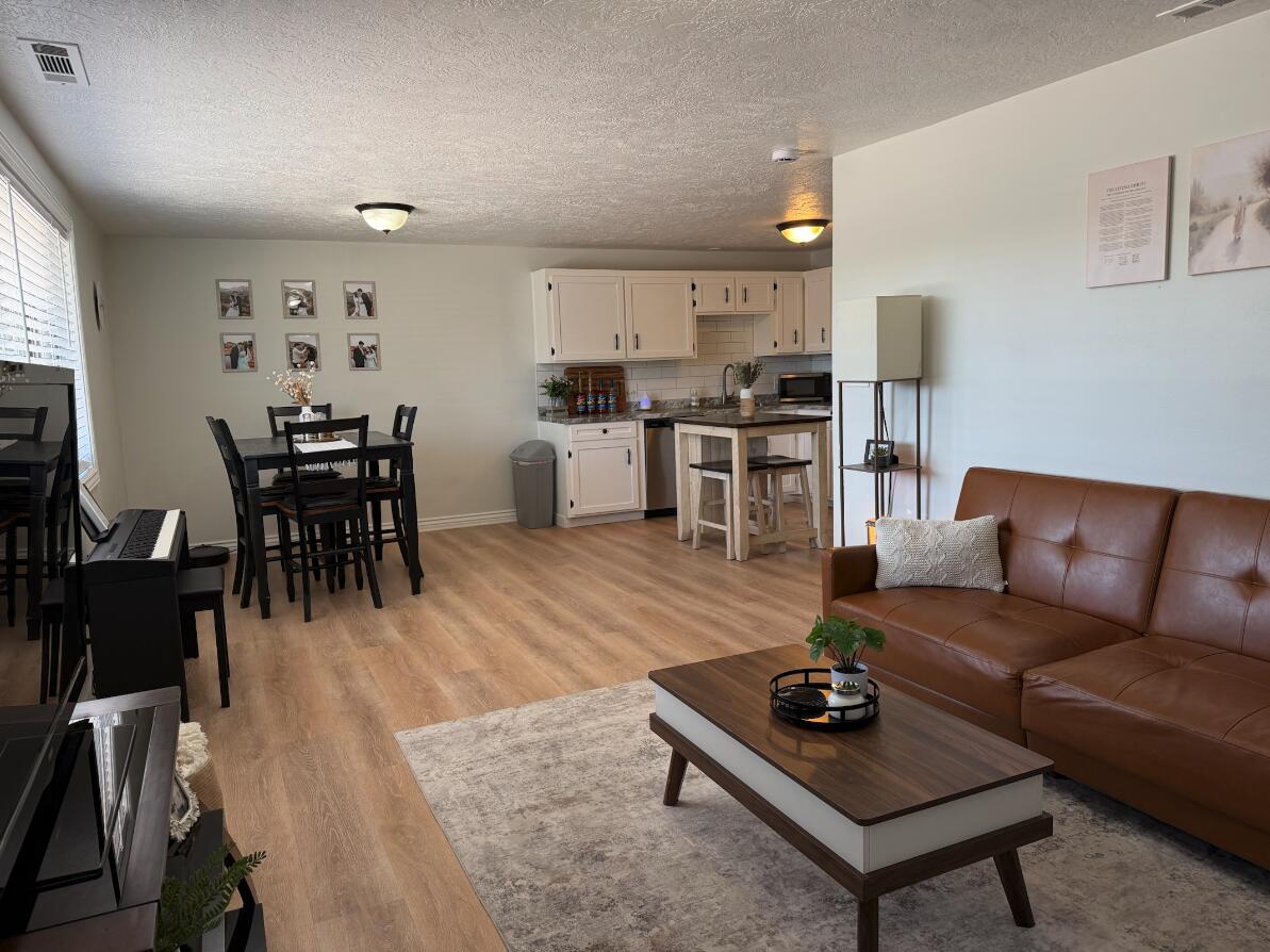 CACTUS ROAD CONDOS - Residential