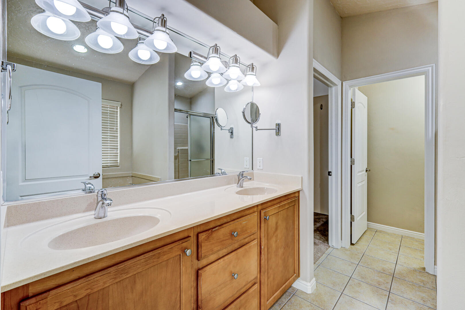 COVENTRY LANE TOWNHOMES - Residential