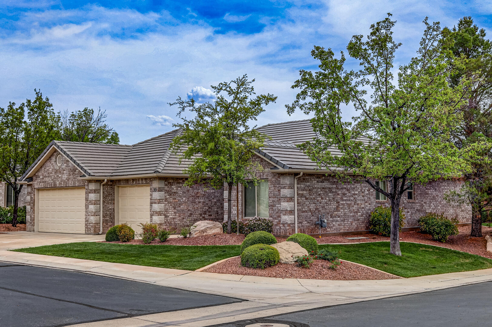 COVENTRY LANE TOWNHOMES - Residential