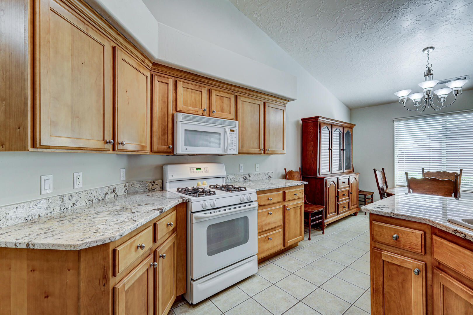 COVENTRY LANE TOWNHOMES - Residential