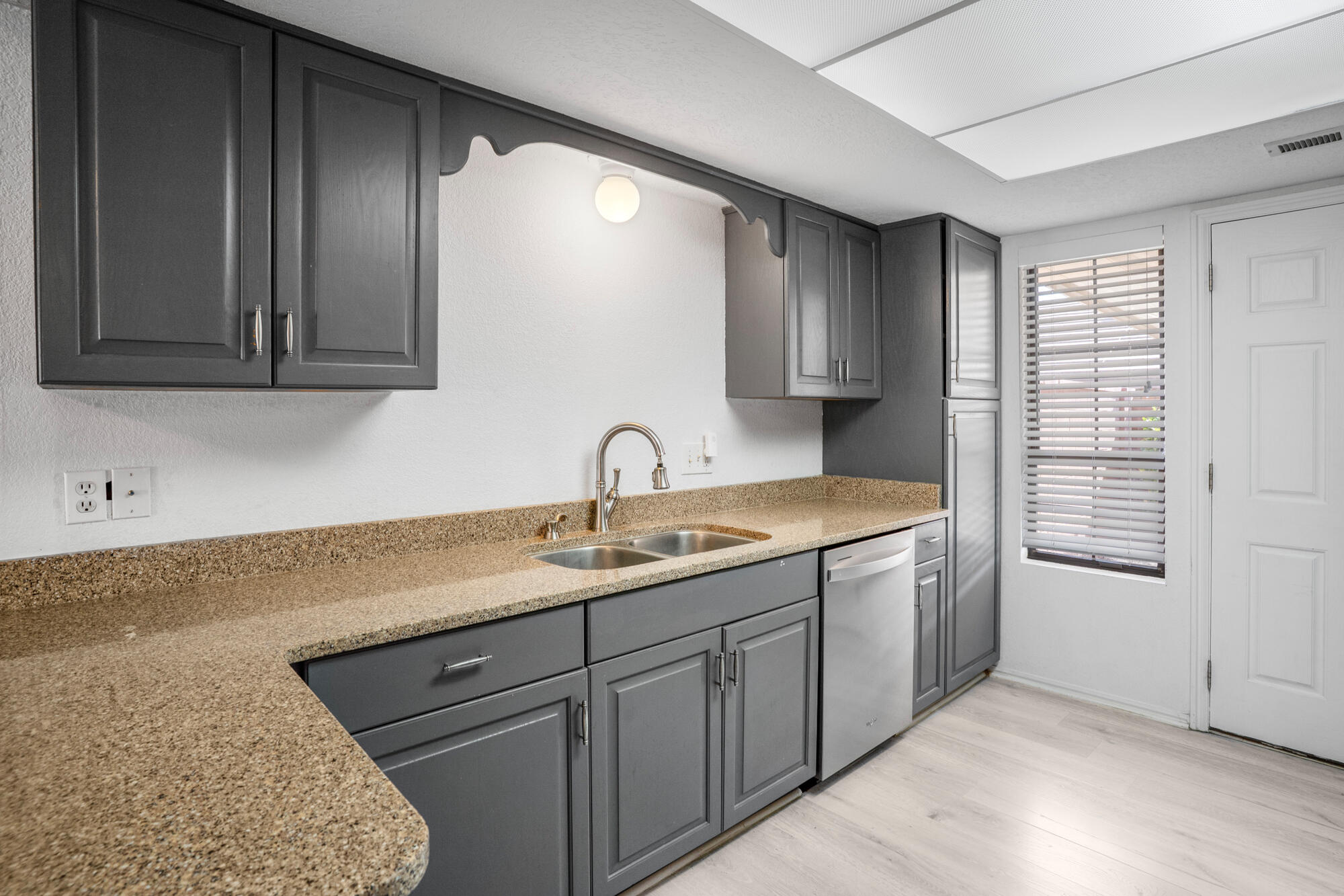 COTTONWOOD TOWNHOMES - Residential