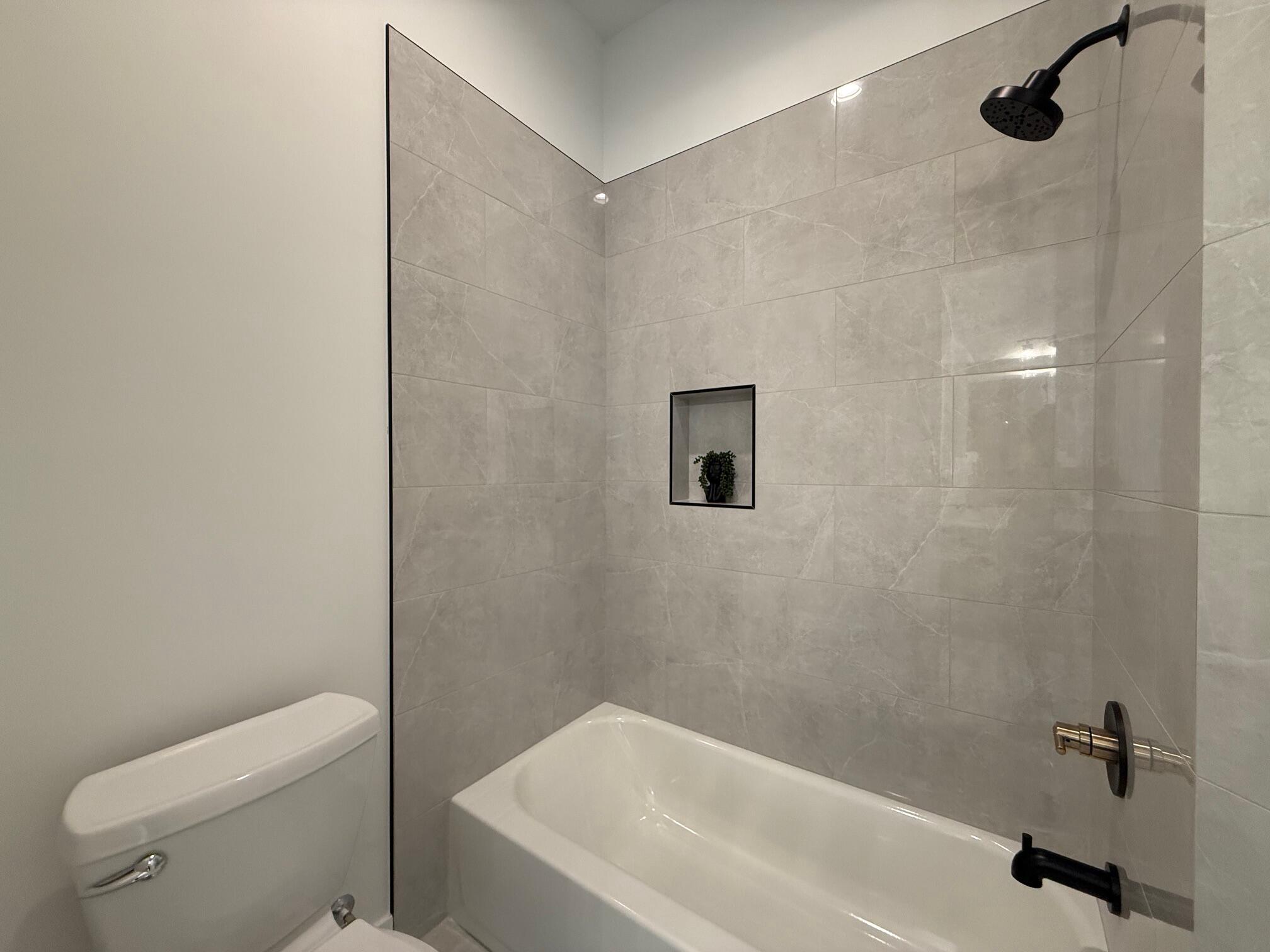 SERENITY ESTATES - Residential