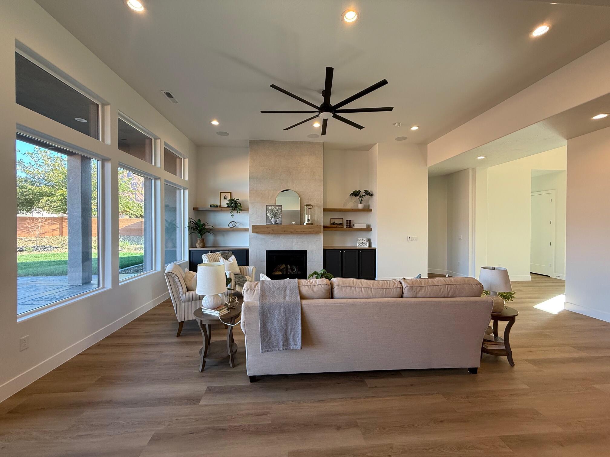 SERENITY ESTATES - Residential