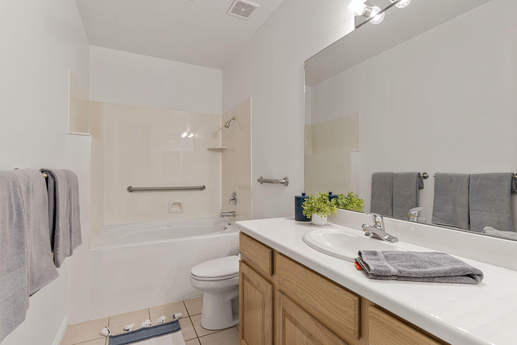 CORAL CANYON - Residential