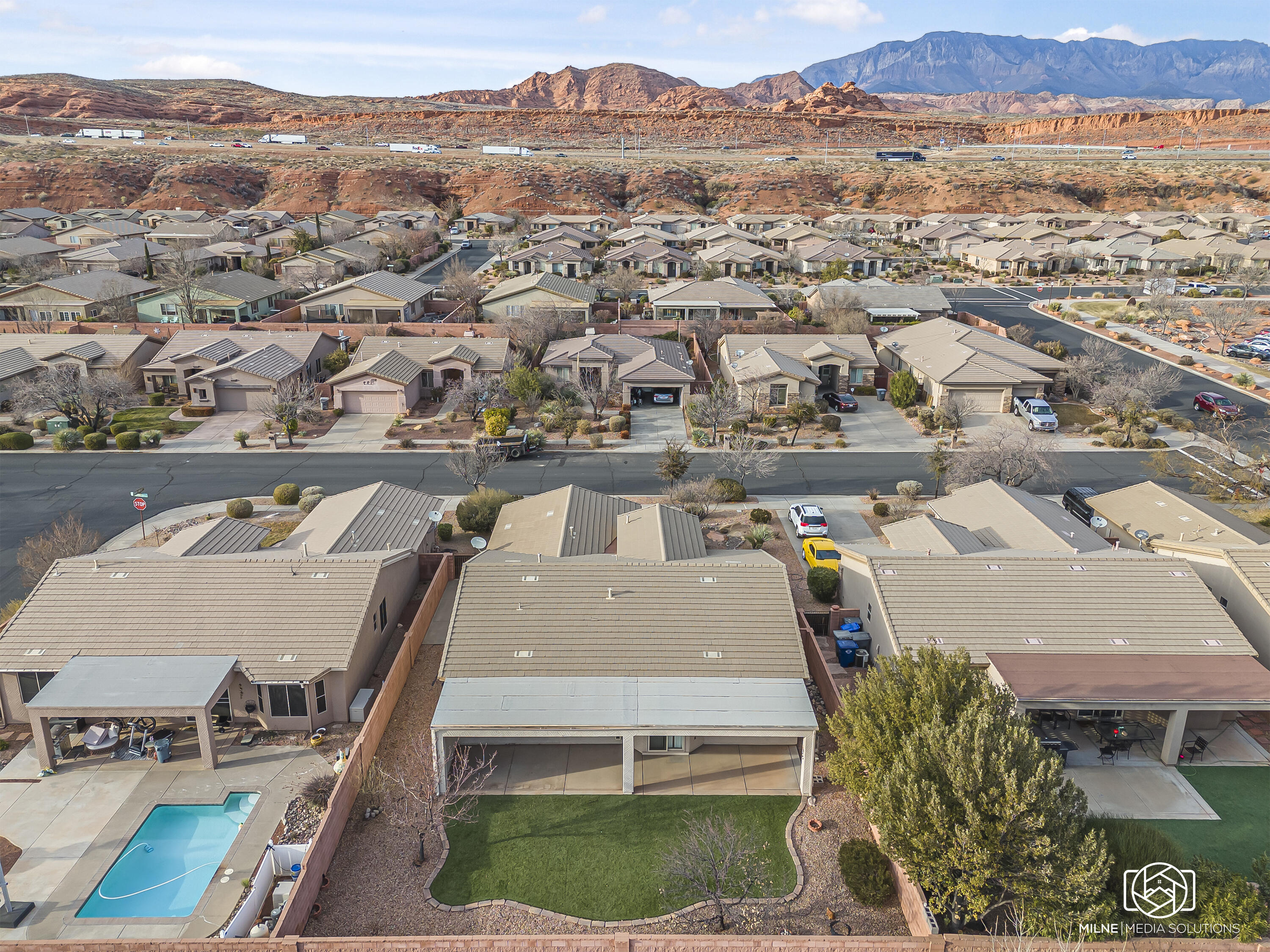 CORAL CANYON - Residential