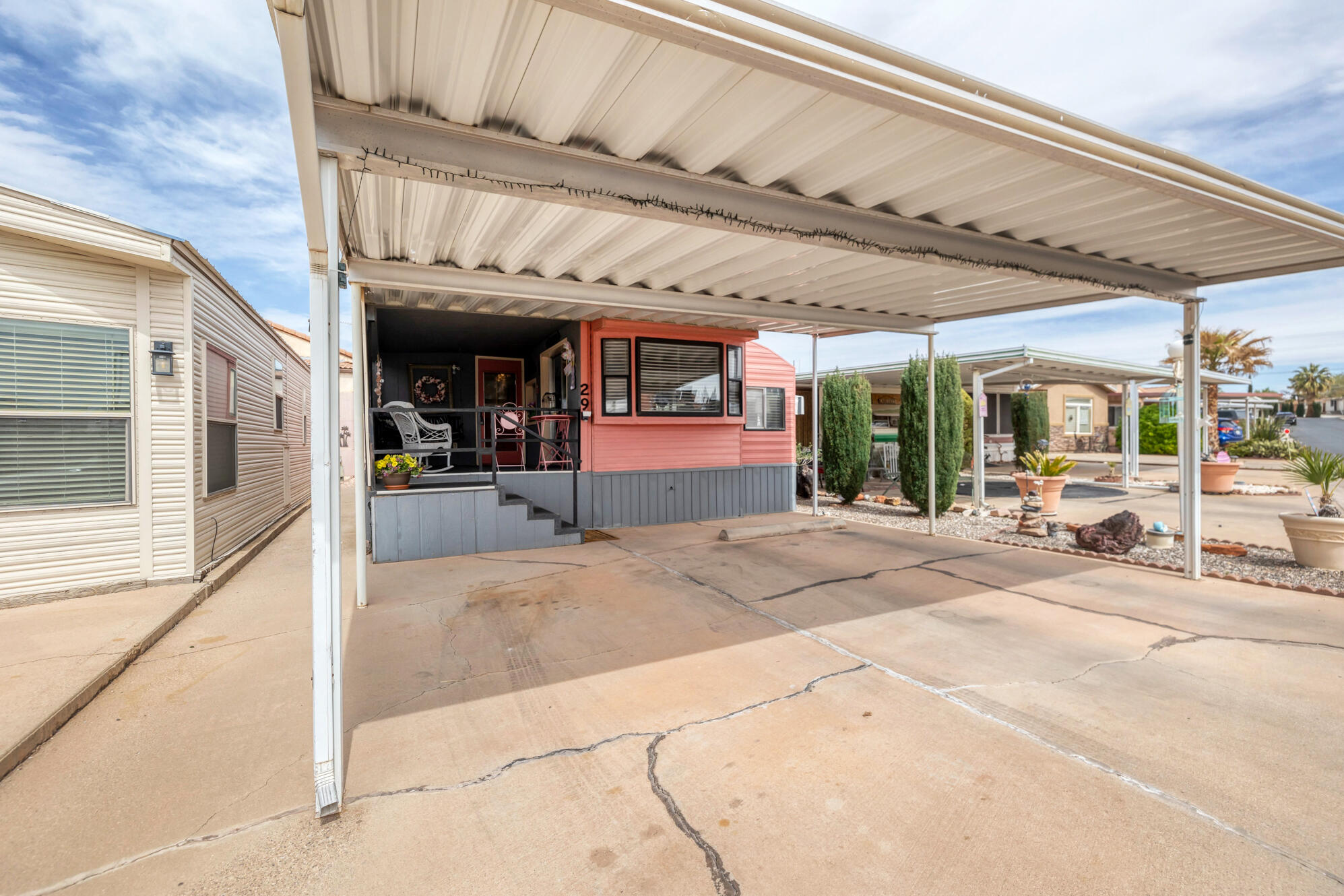 DIXIE DOWNS RV RESORT - Residential