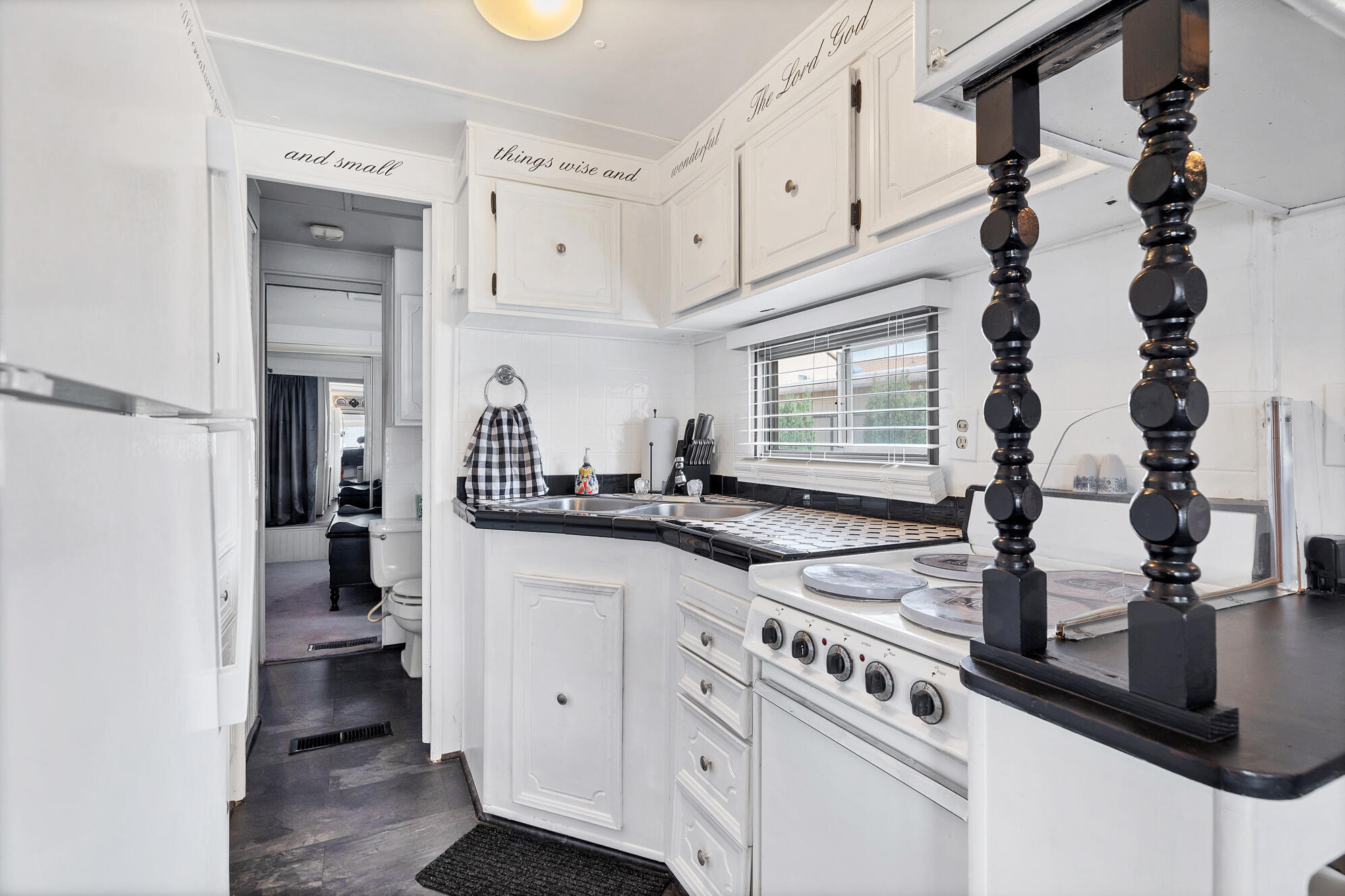 DIXIE DOWNS RV RESORT - Residential