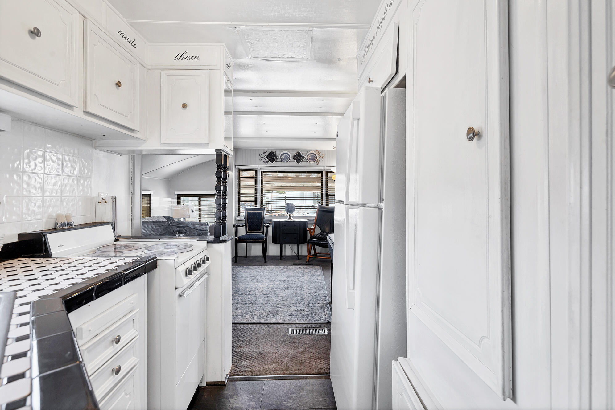 DIXIE DOWNS RV RESORT - Residential