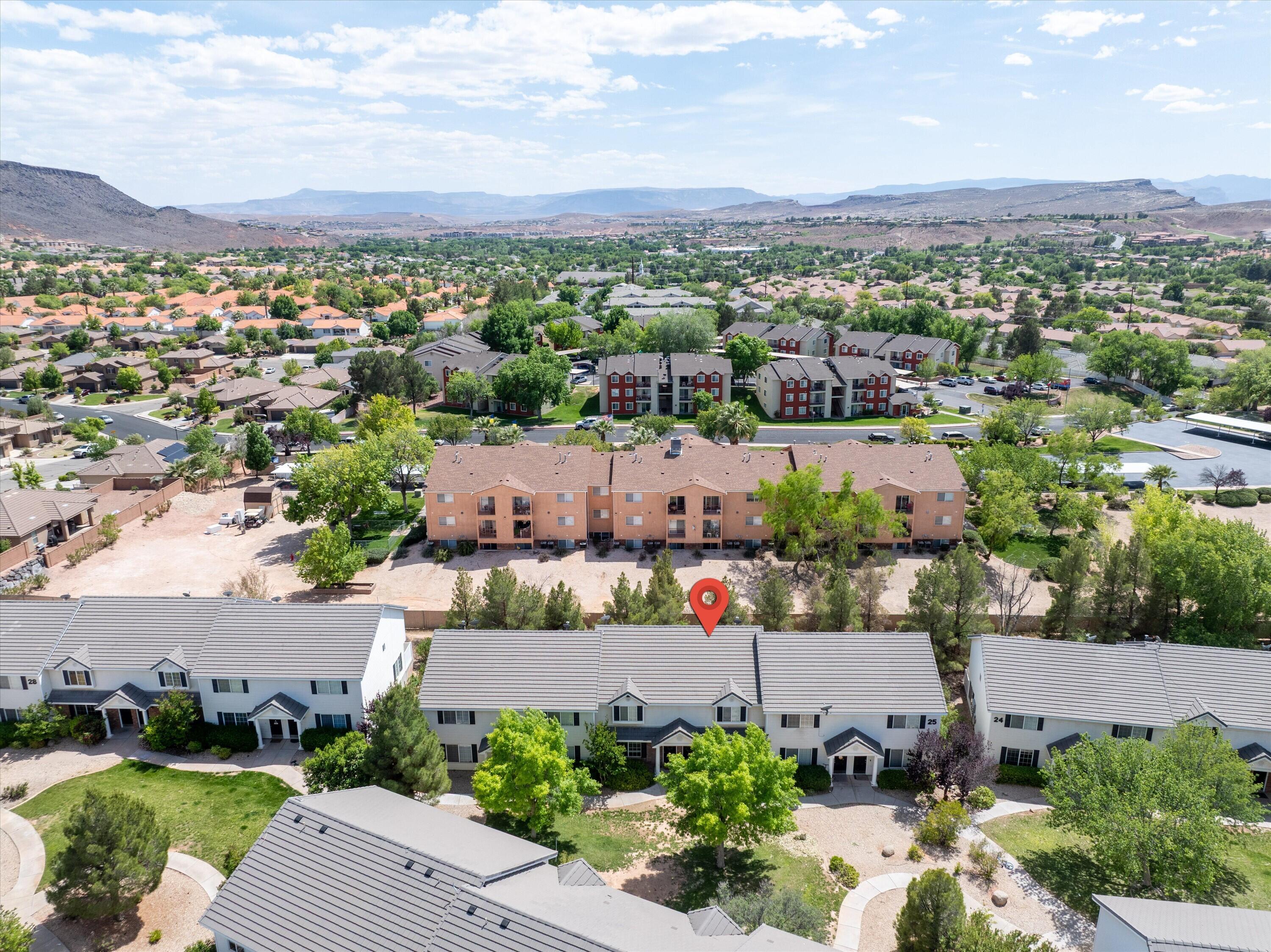LEXINGTON HILLS TOWNHOMES - Residential