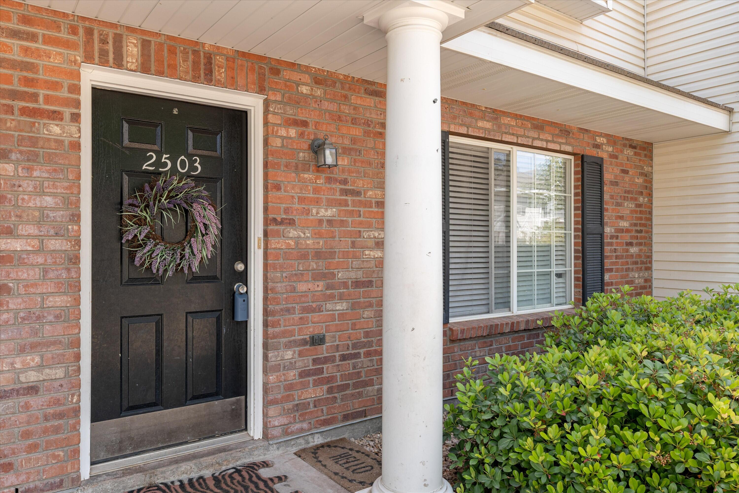 LEXINGTON HILLS TOWNHOMES - Residential