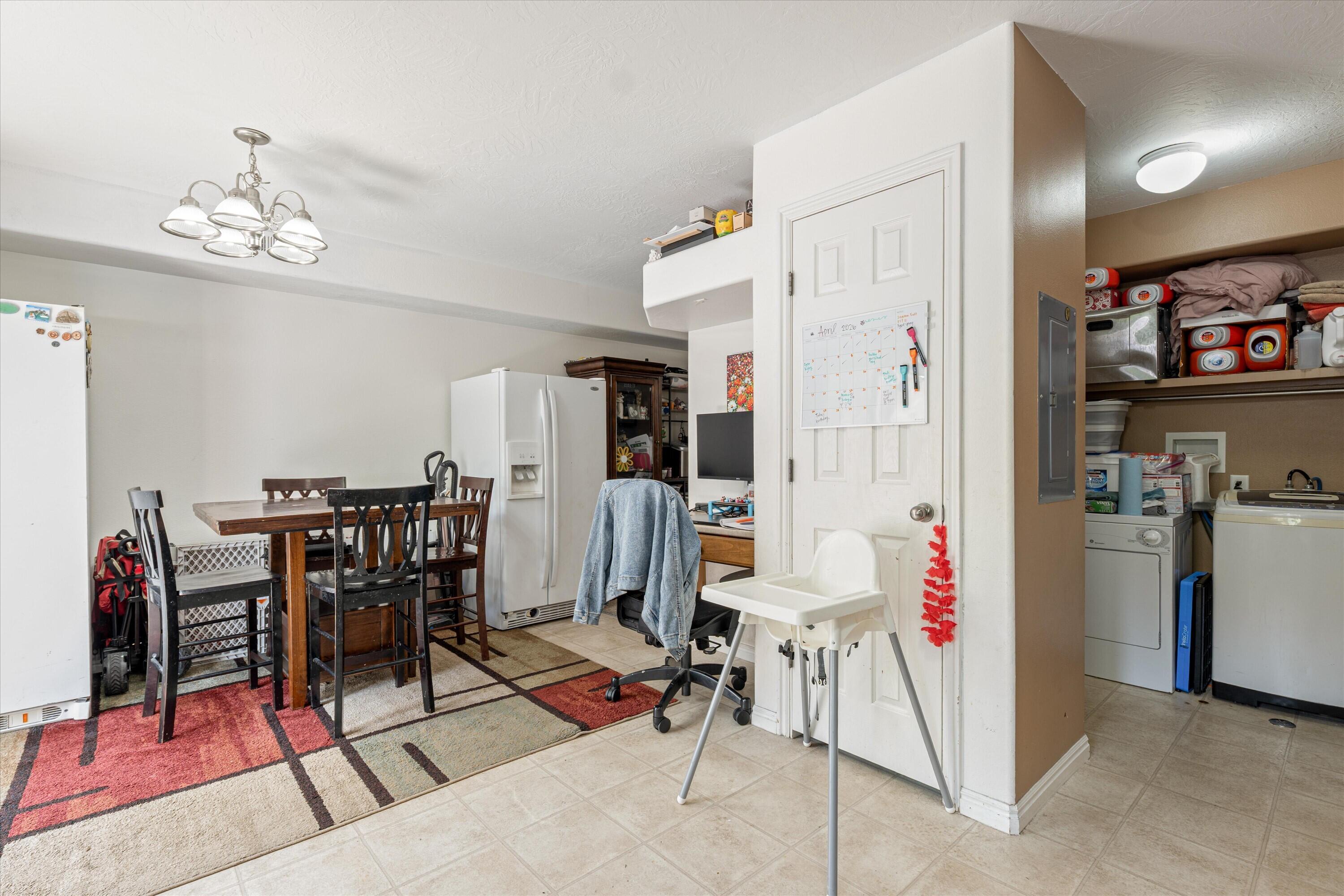 LEXINGTON HILLS TOWNHOMES - Residential