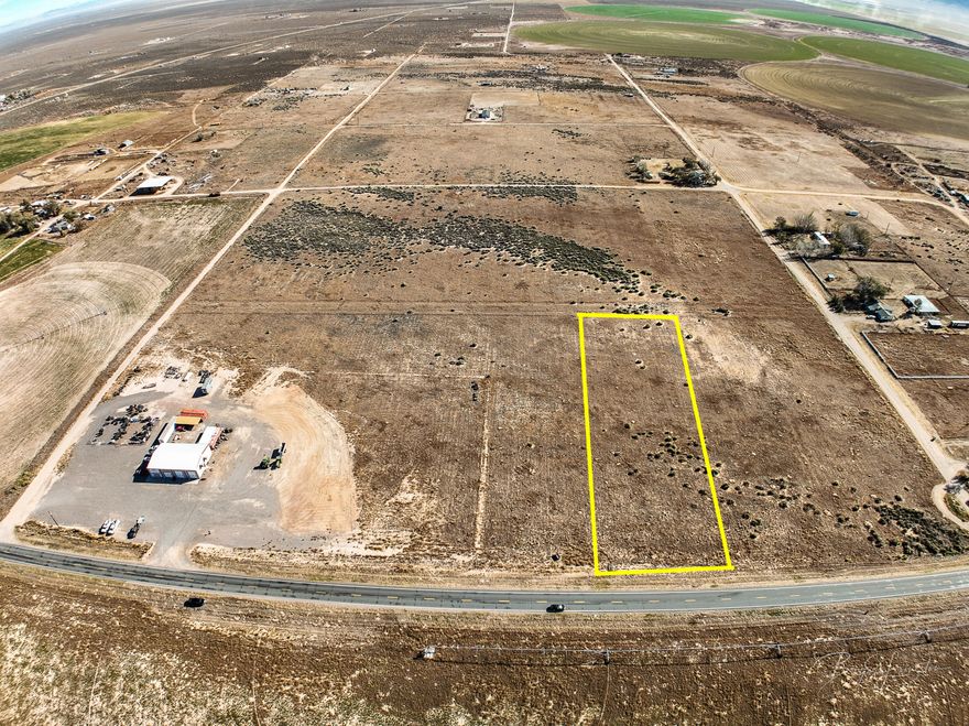 Address is approximate

LEGAL DESCRIPTION: Escalante Valley Ranchos - Unit 6 Lots 116 & 117

3rd of 4 contiguous parcels with direct access to Highway 18. 

great location

2 ACFT Water included (WR#71-1193)