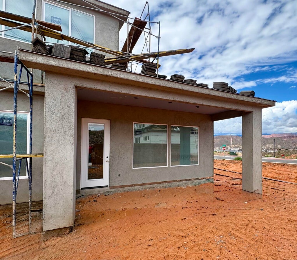 Photo of 436 N 2830 W, Hurricane, UT 84737 (MLS # 26-277355)