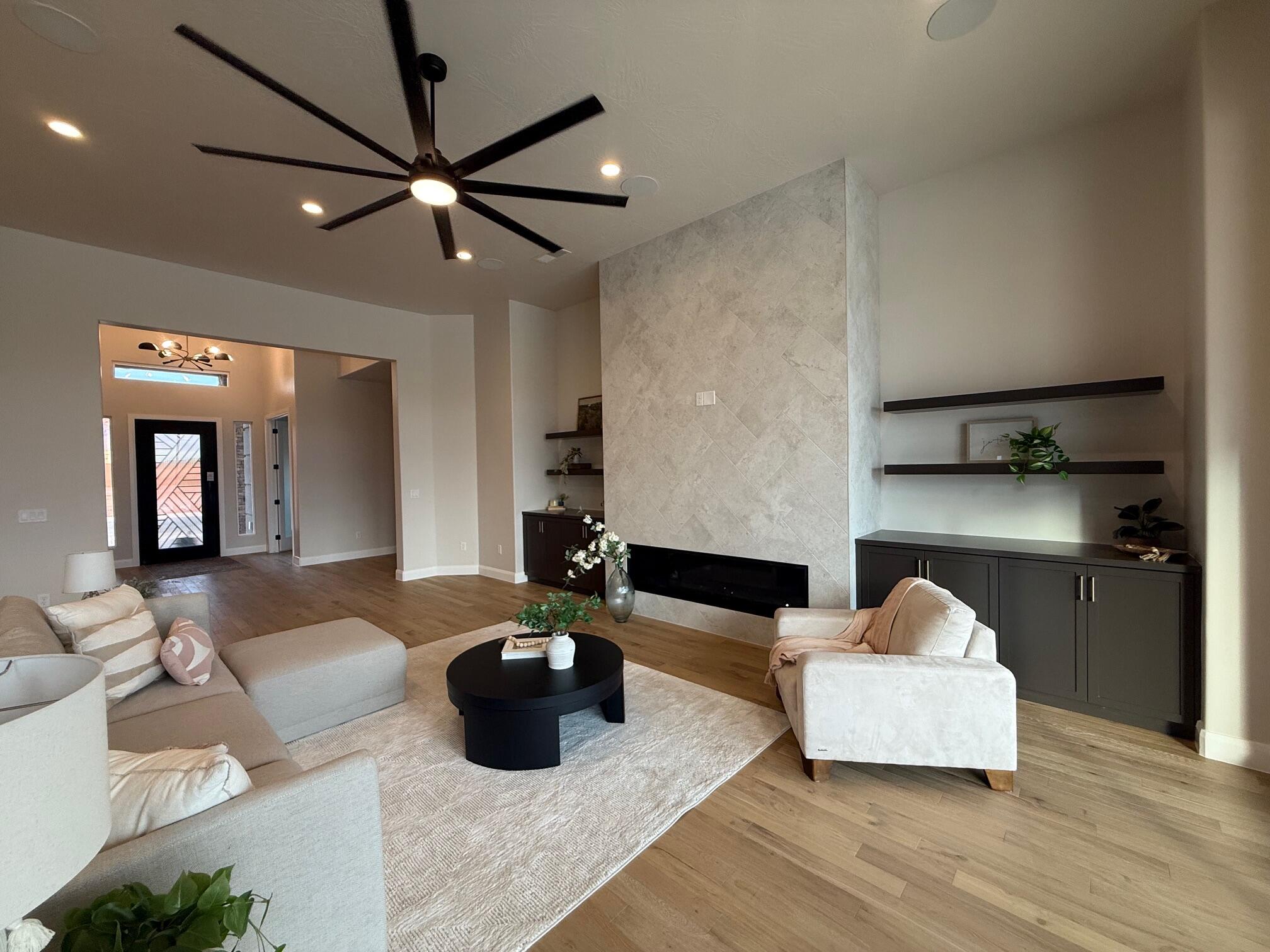 ONYX VALLEY - Residential