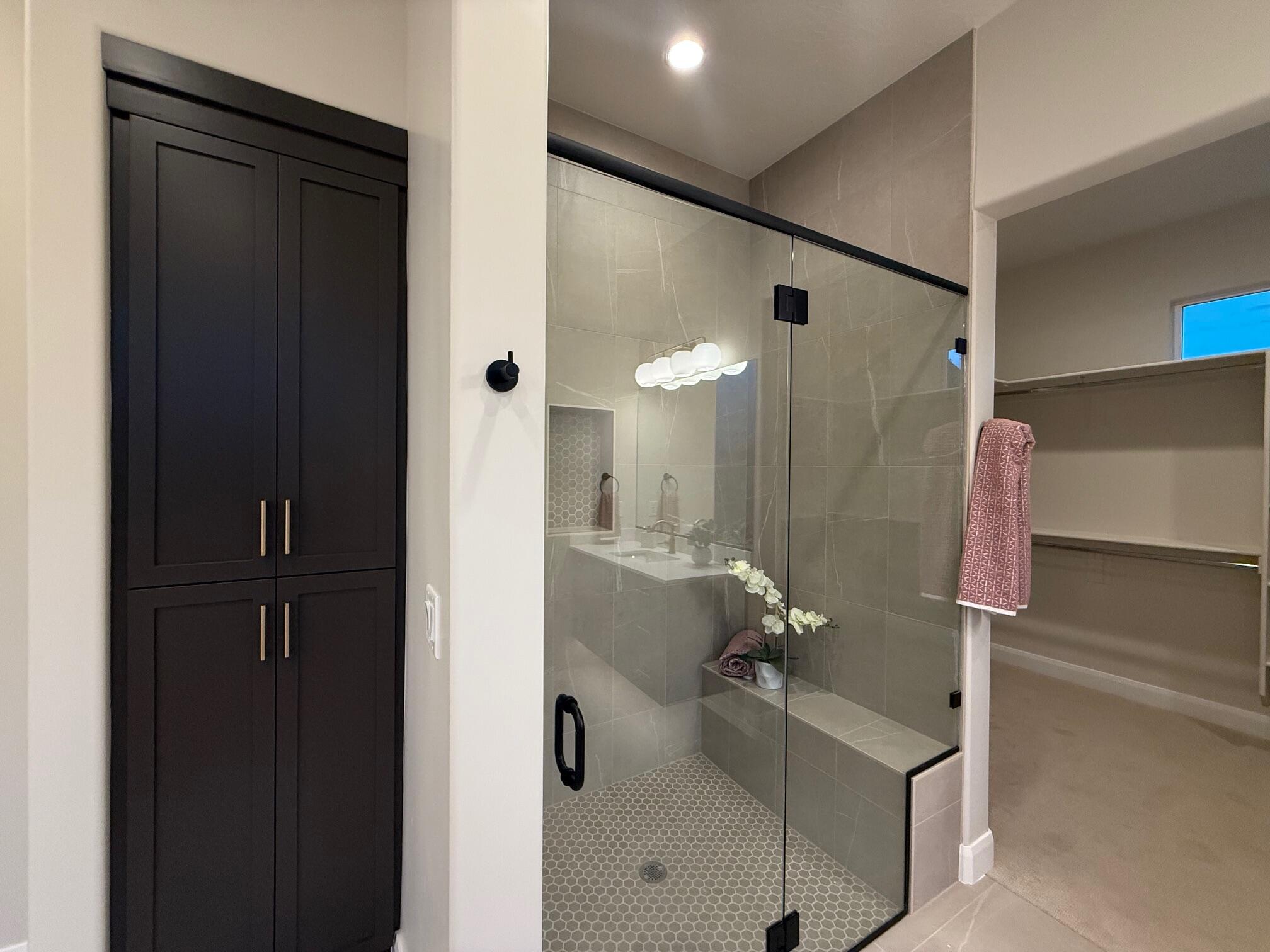 ONYX VALLEY - Residential