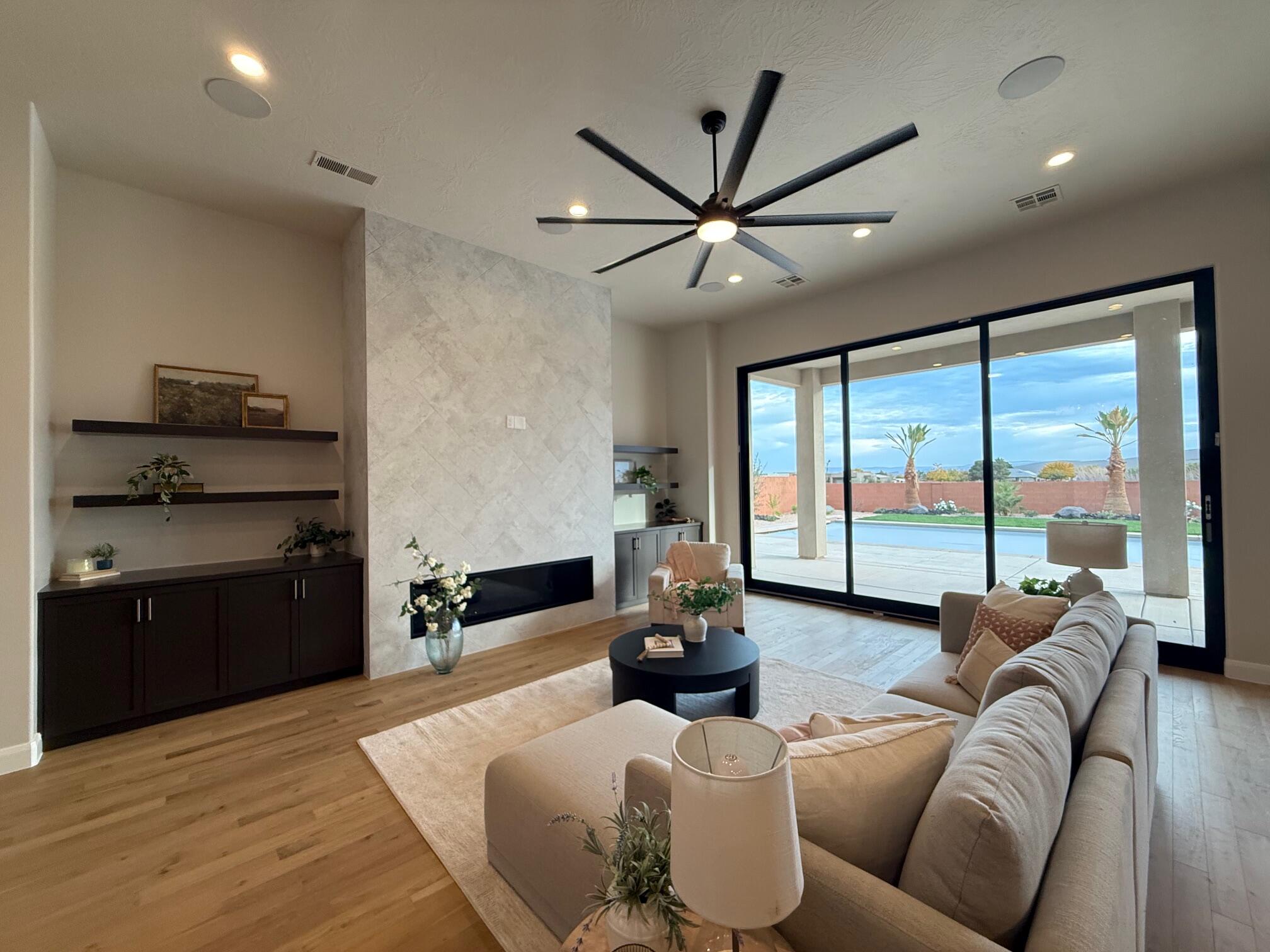 ONYX VALLEY - Residential