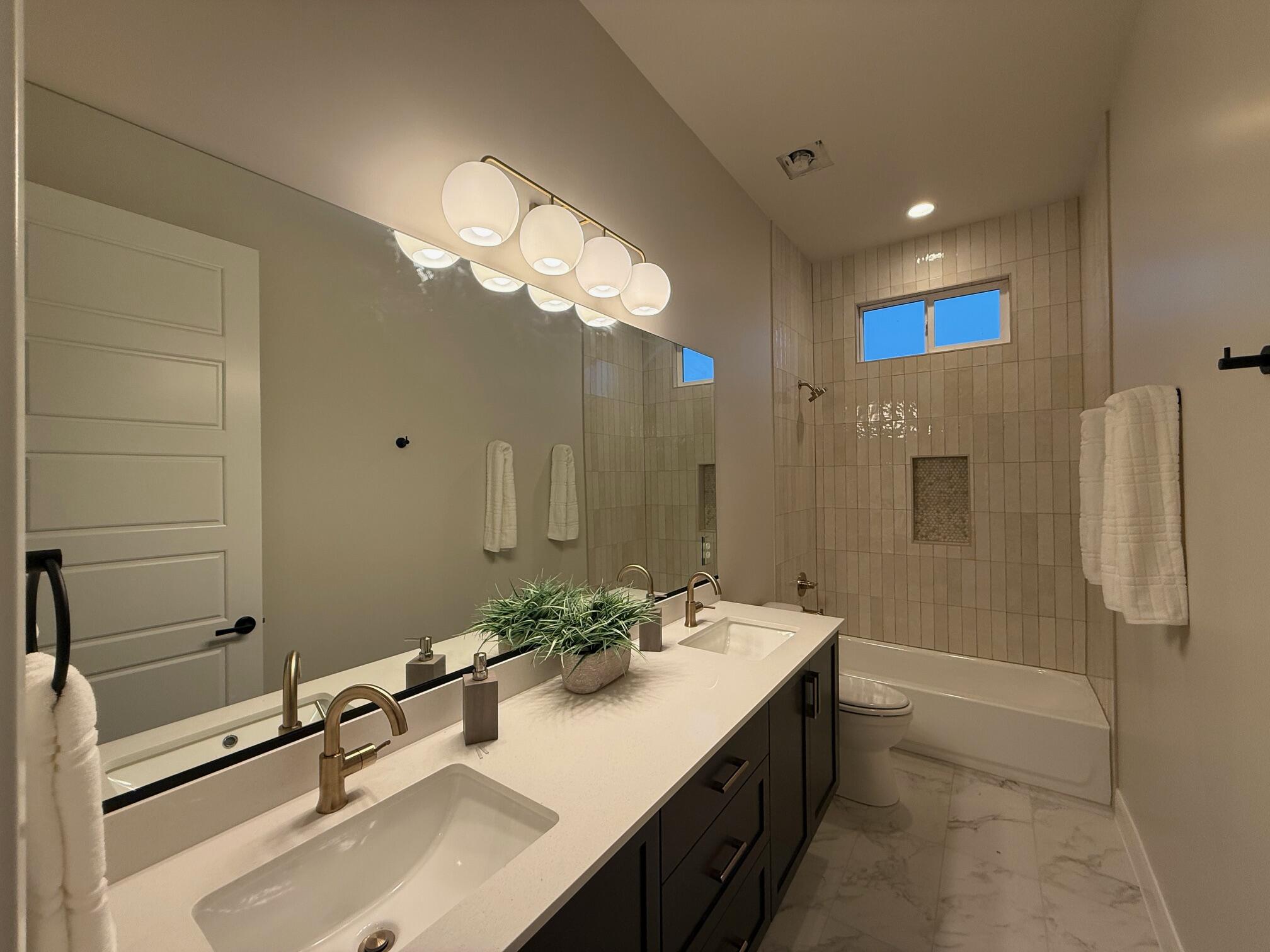 ONYX VALLEY - Residential