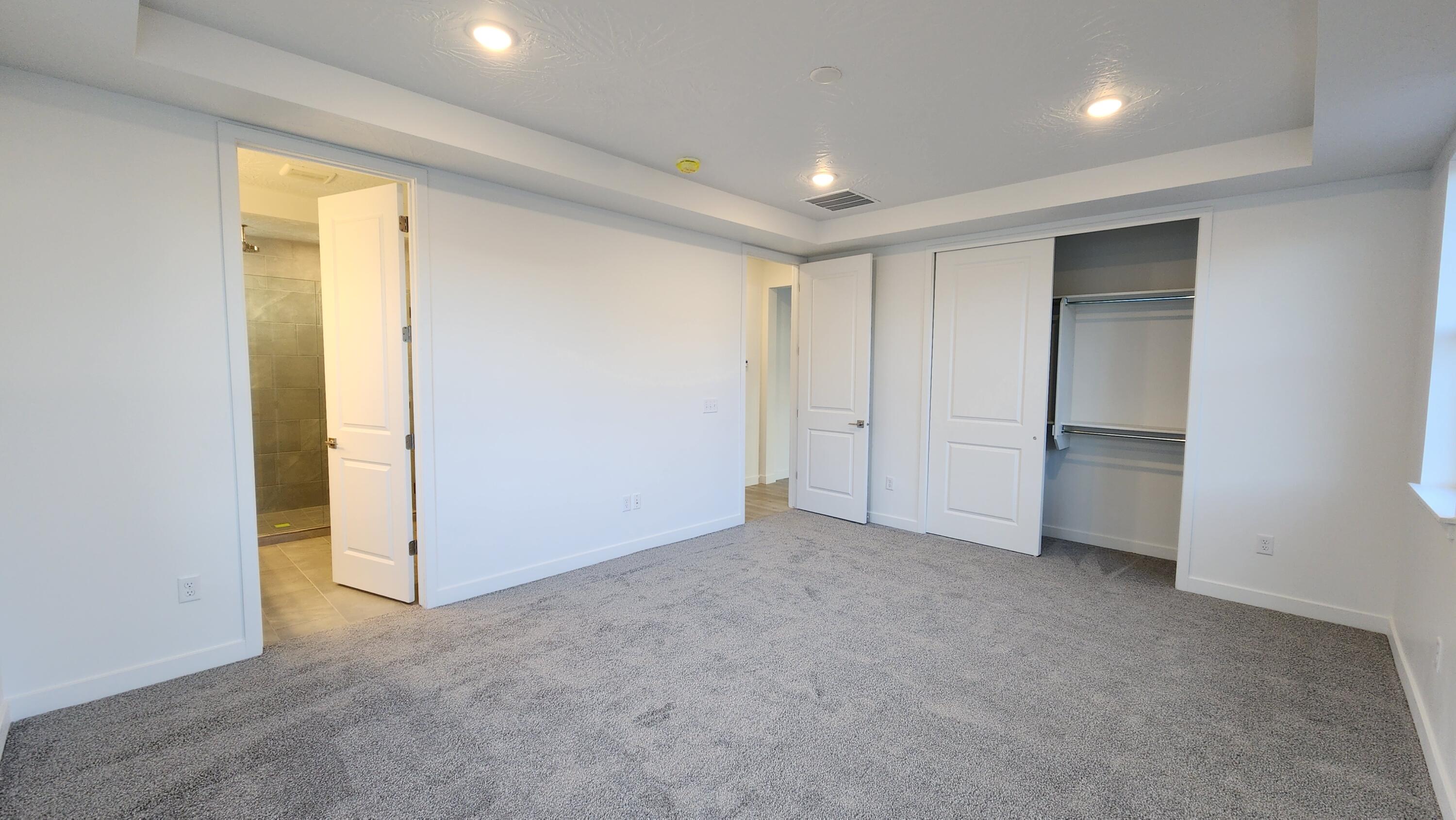 RED SLATE ESTATES - Residential