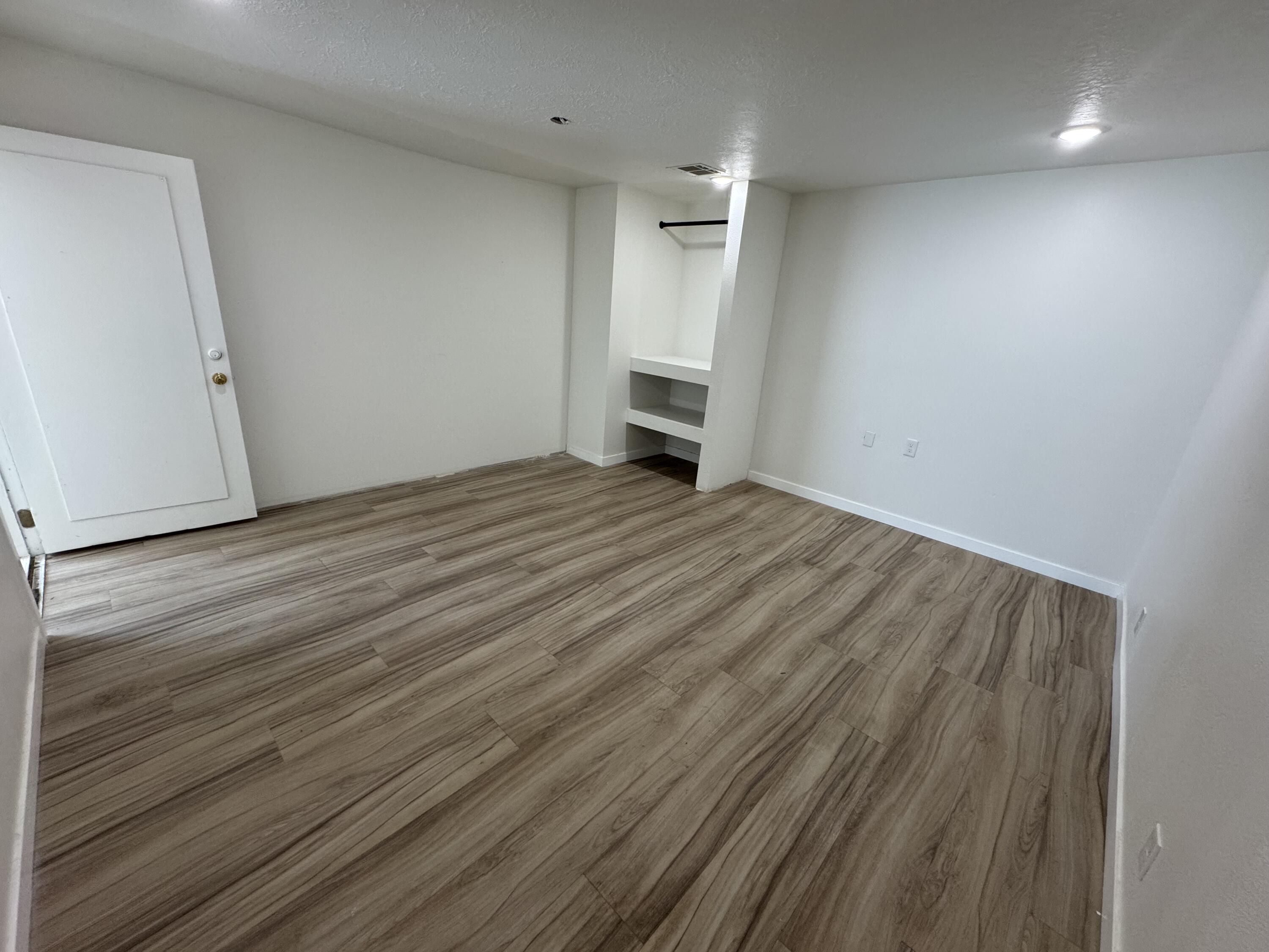 BLOOMINGTON RANCHES - Residential Income