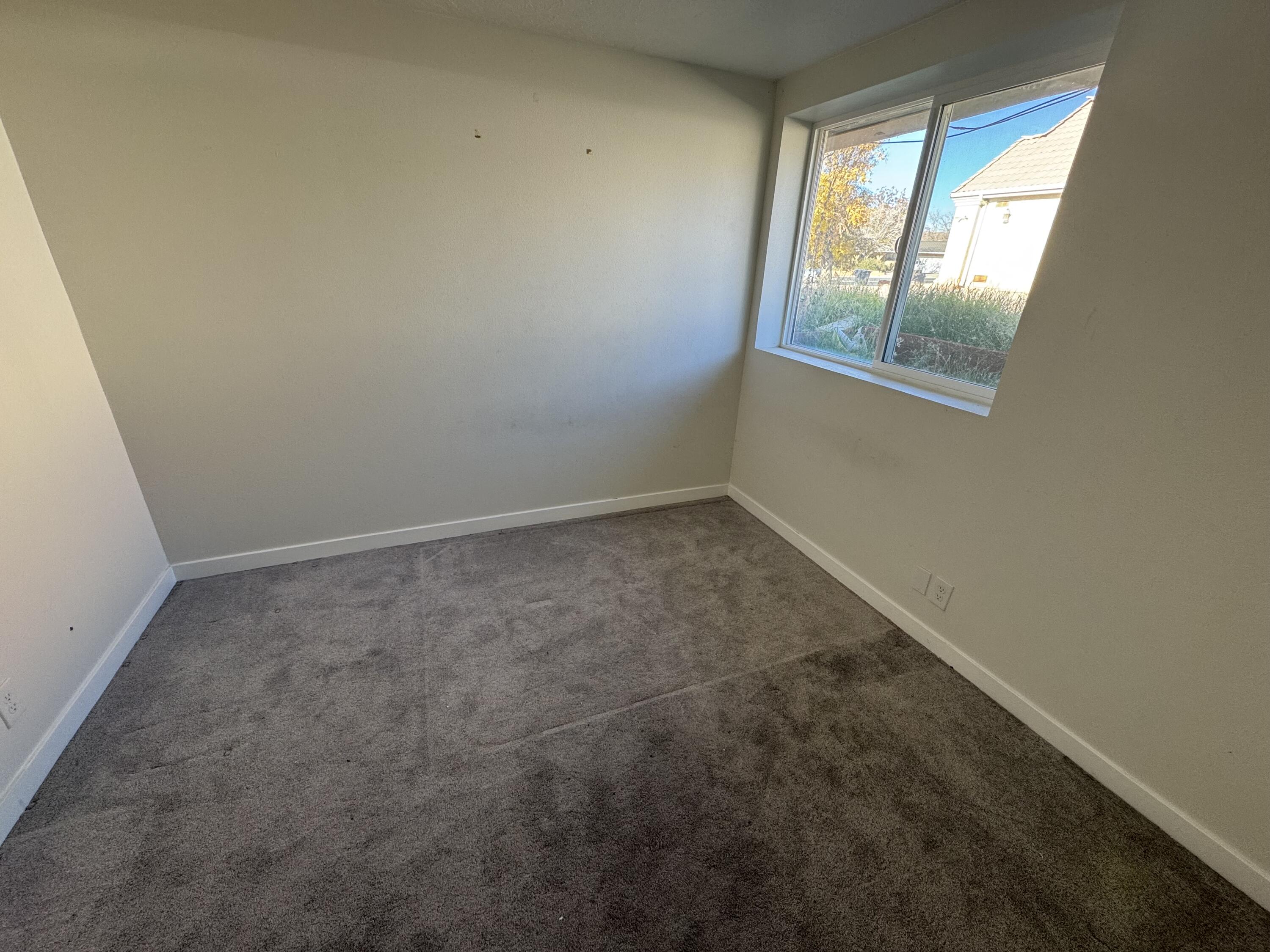 BLOOMINGTON RANCHES - Residential Income