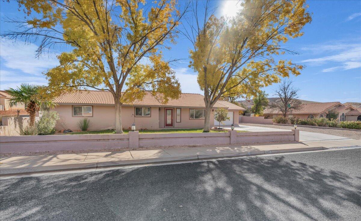 BLOOMINGTON RANCHES - Residential Income