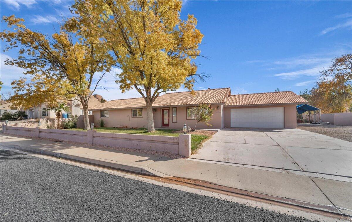 BLOOMINGTON RANCHES - Residential Income