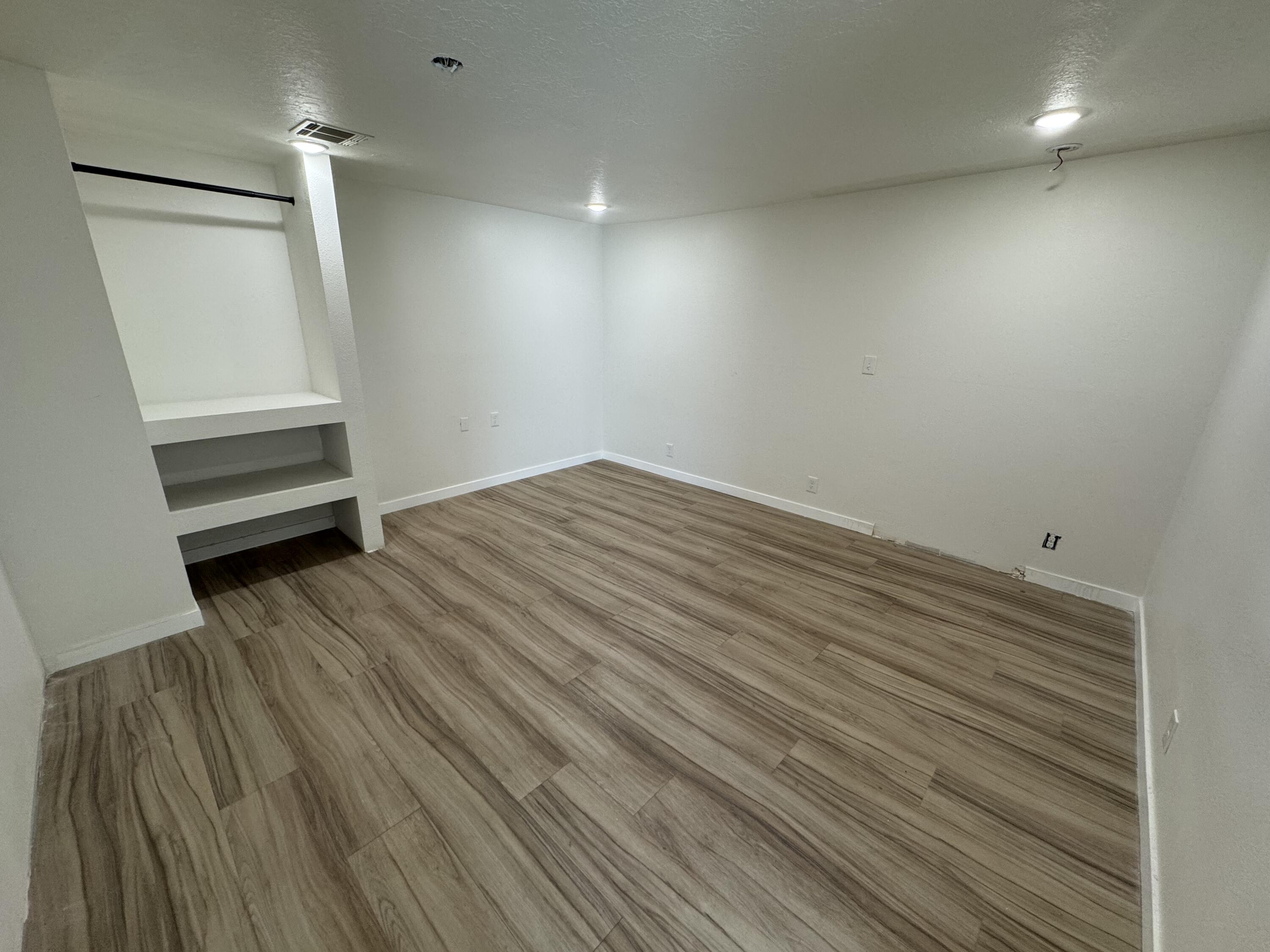 BLOOMINGTON RANCHES - Residential Income