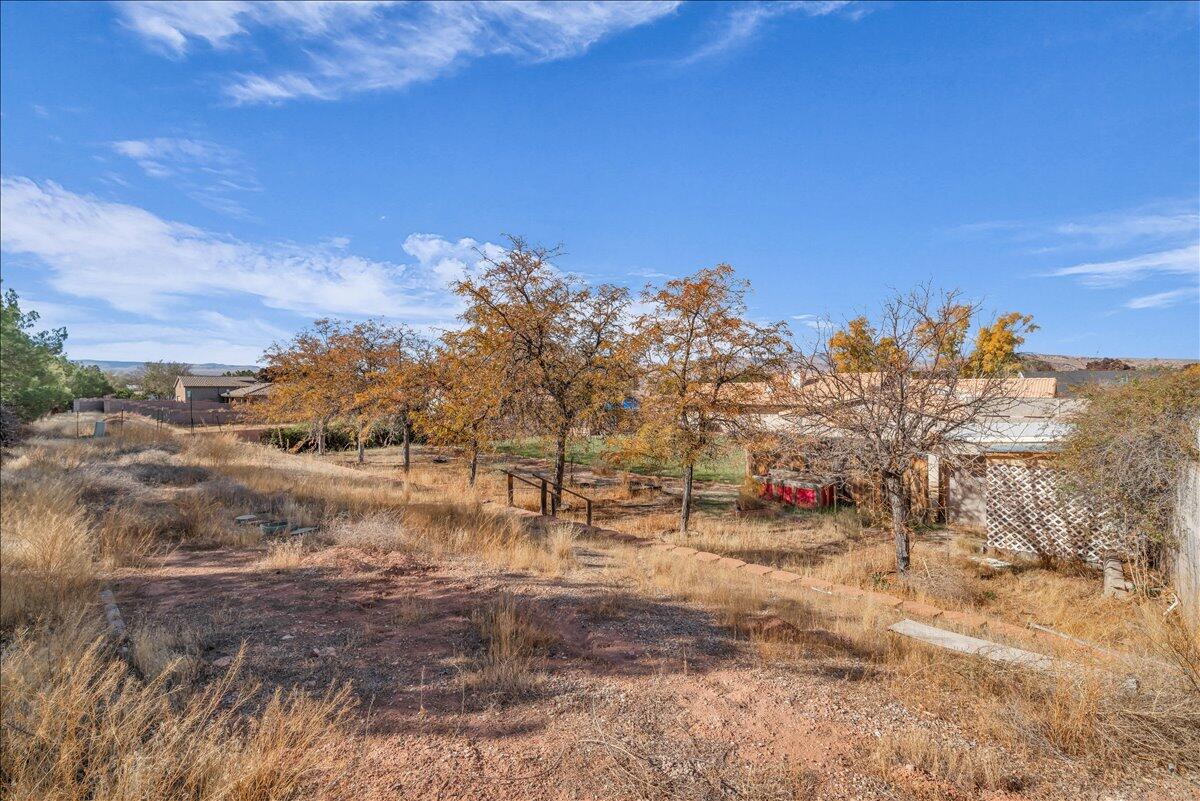 BLOOMINGTON RANCHES - Residential Income