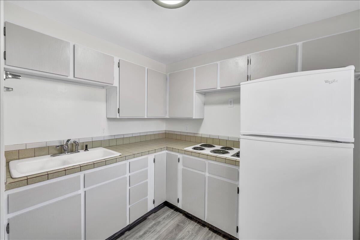 BLOOMINGTON RANCHES - Residential Income