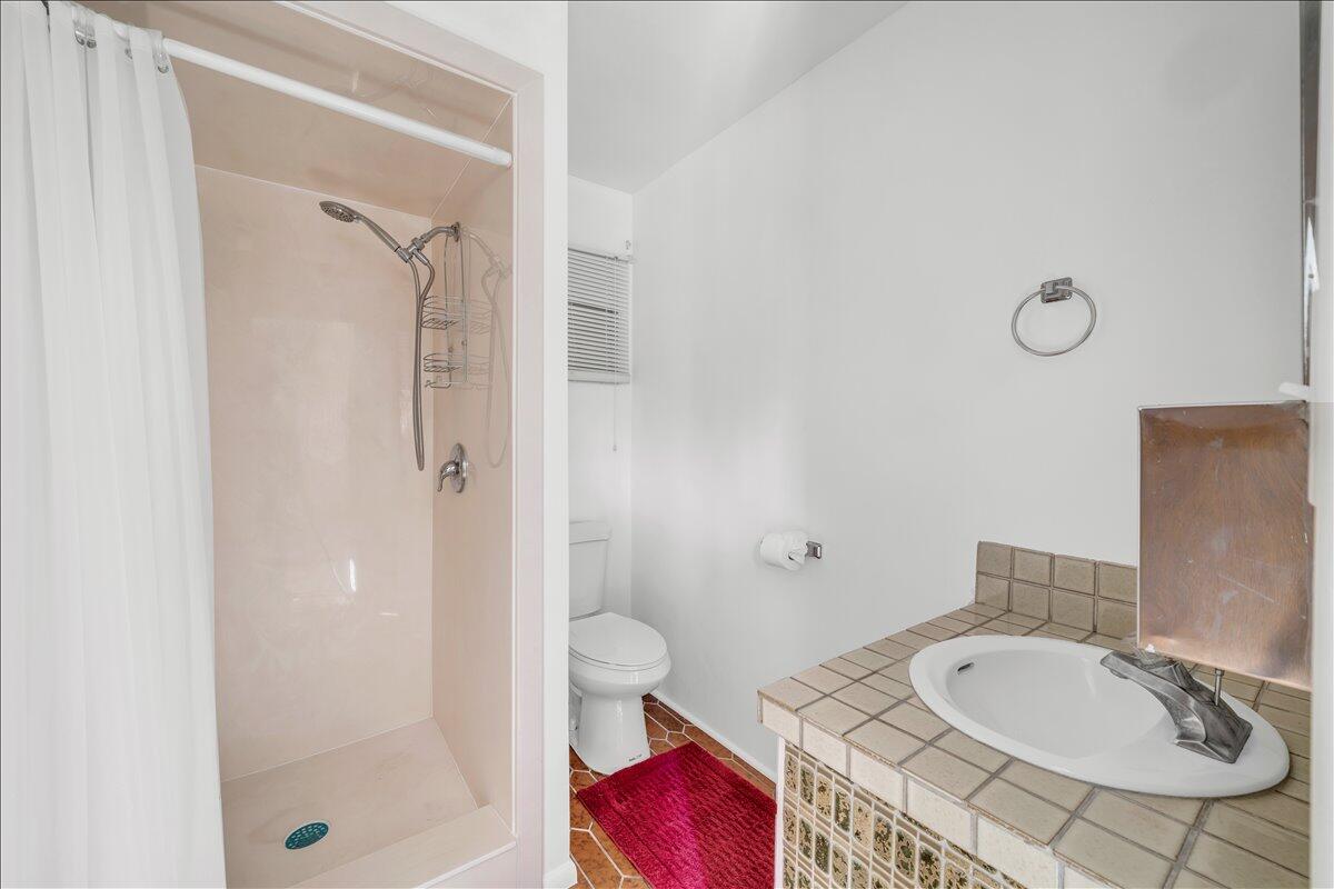 BLOOMINGTON RANCHES - Residential Income