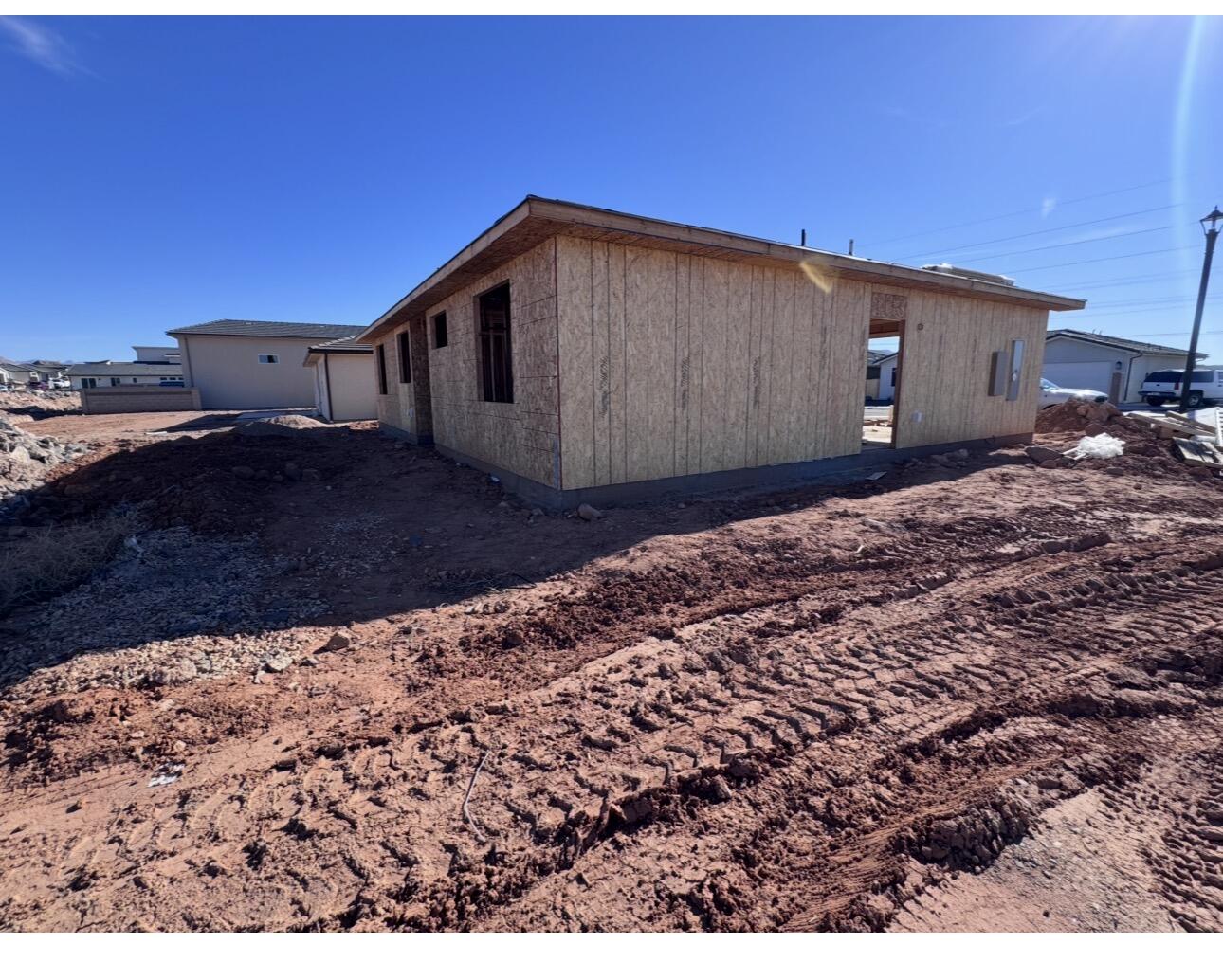 PEREGRINE POINTE WEST - Residential