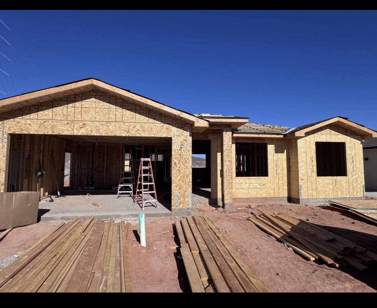 PEREGRINE POINTE WEST - Residential