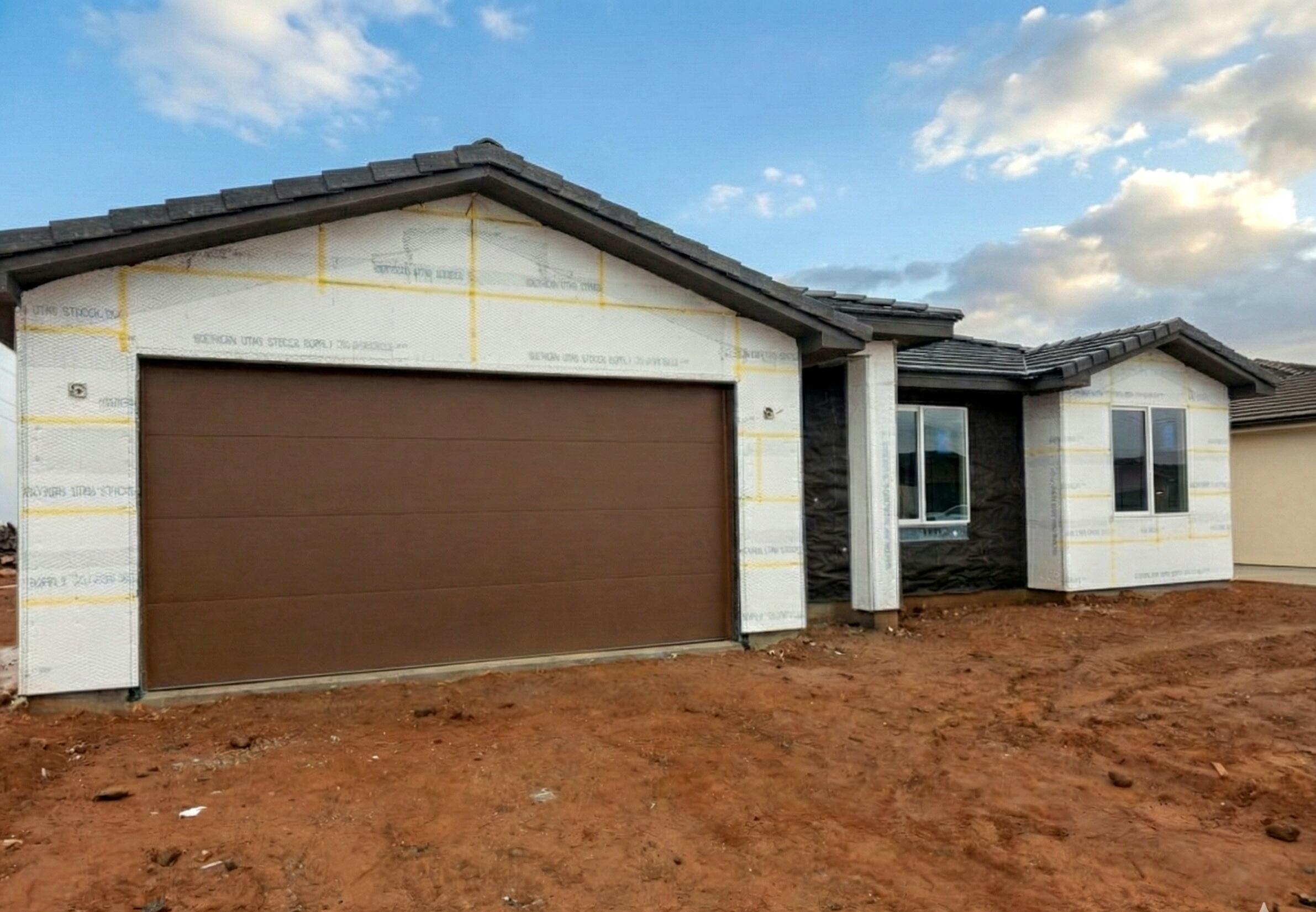 PEREGRINE POINTE WEST - Residential