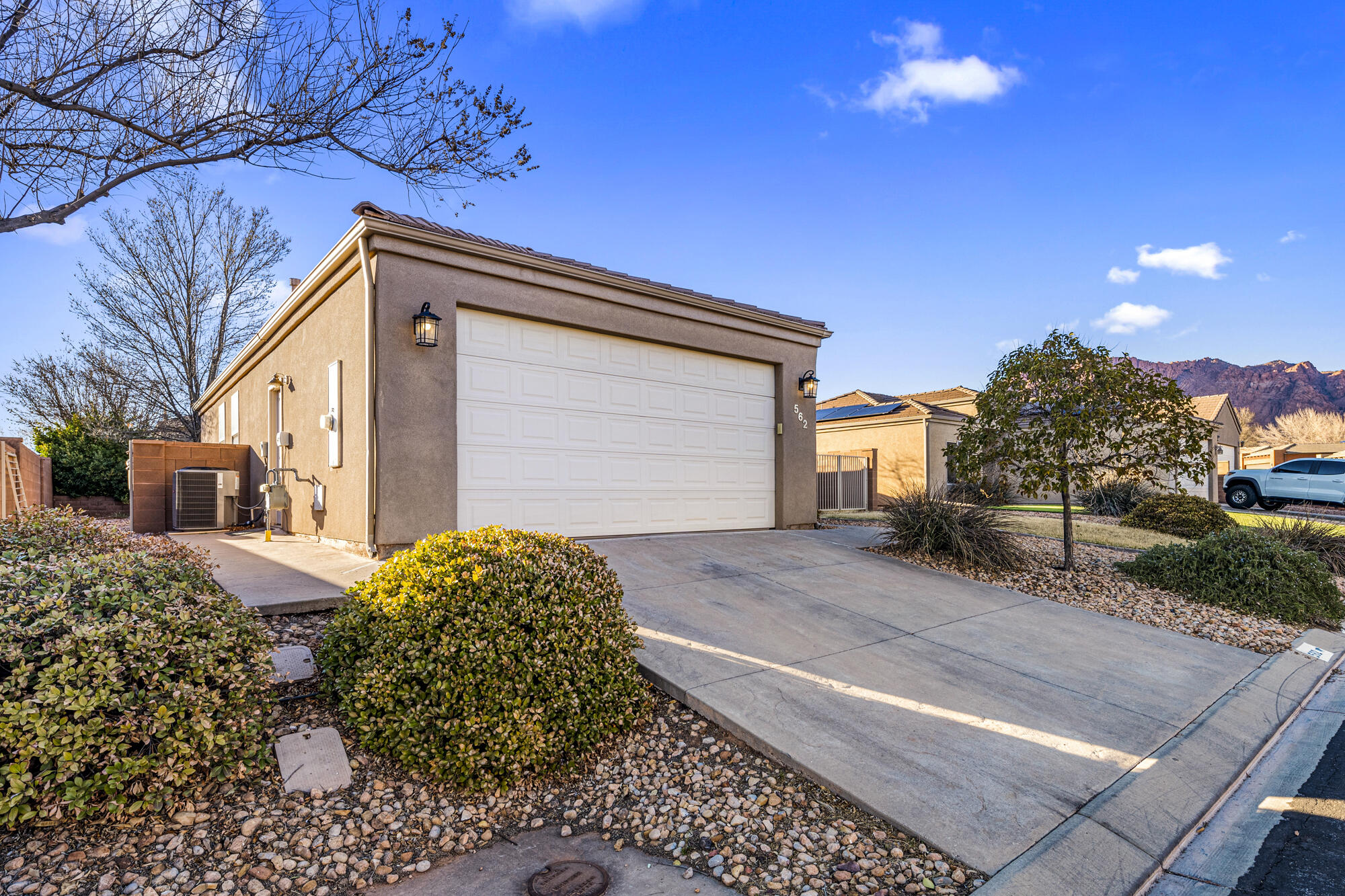 RED ROCK CANYON - Residential