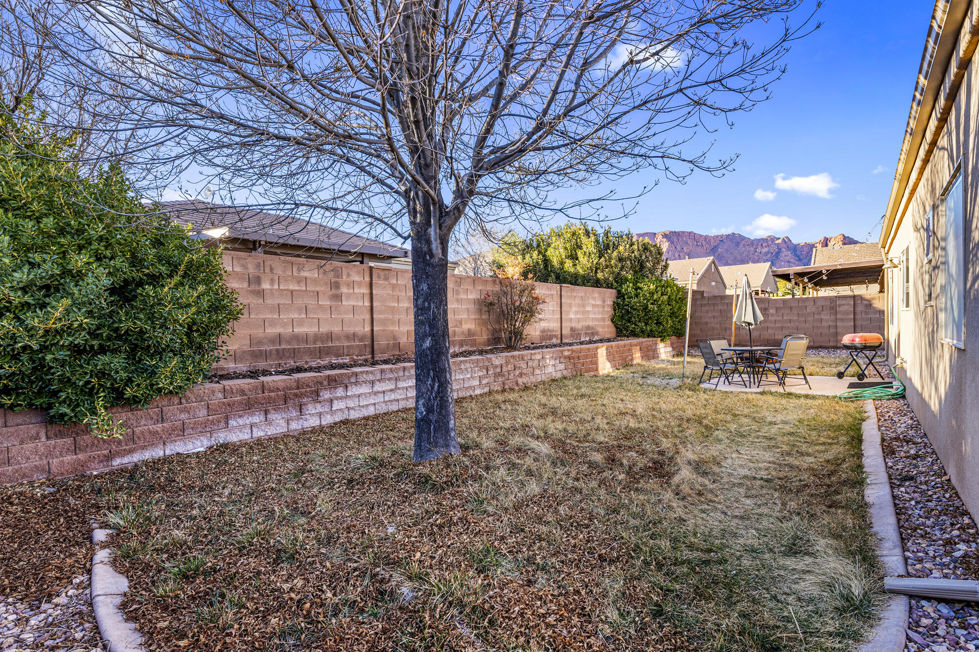 RED ROCK CANYON - Residential