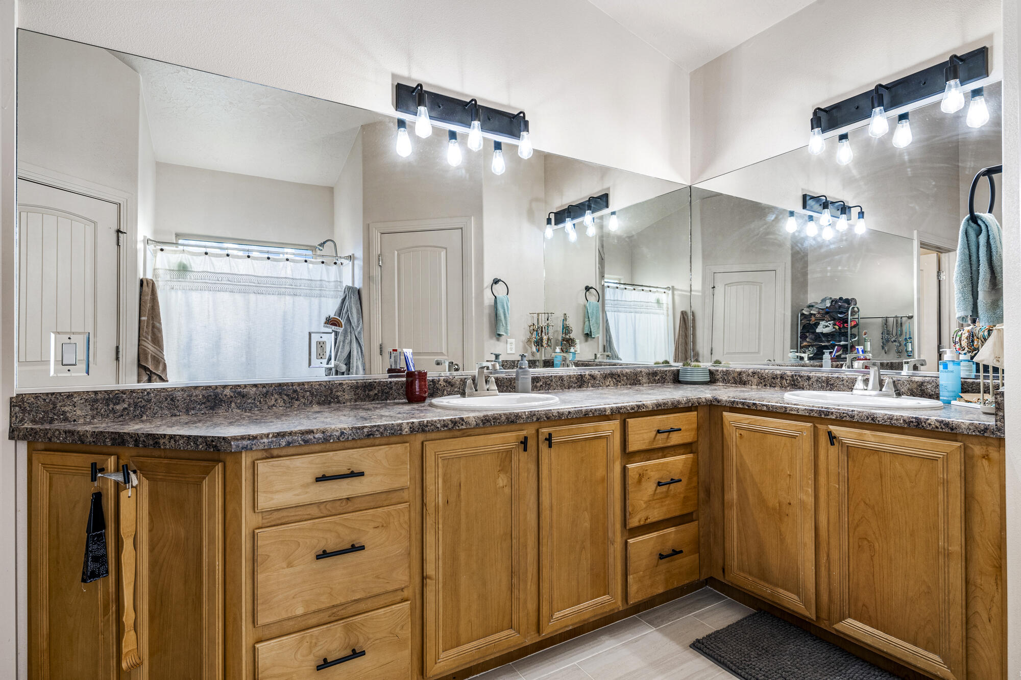 RED ROCK CANYON - Residential