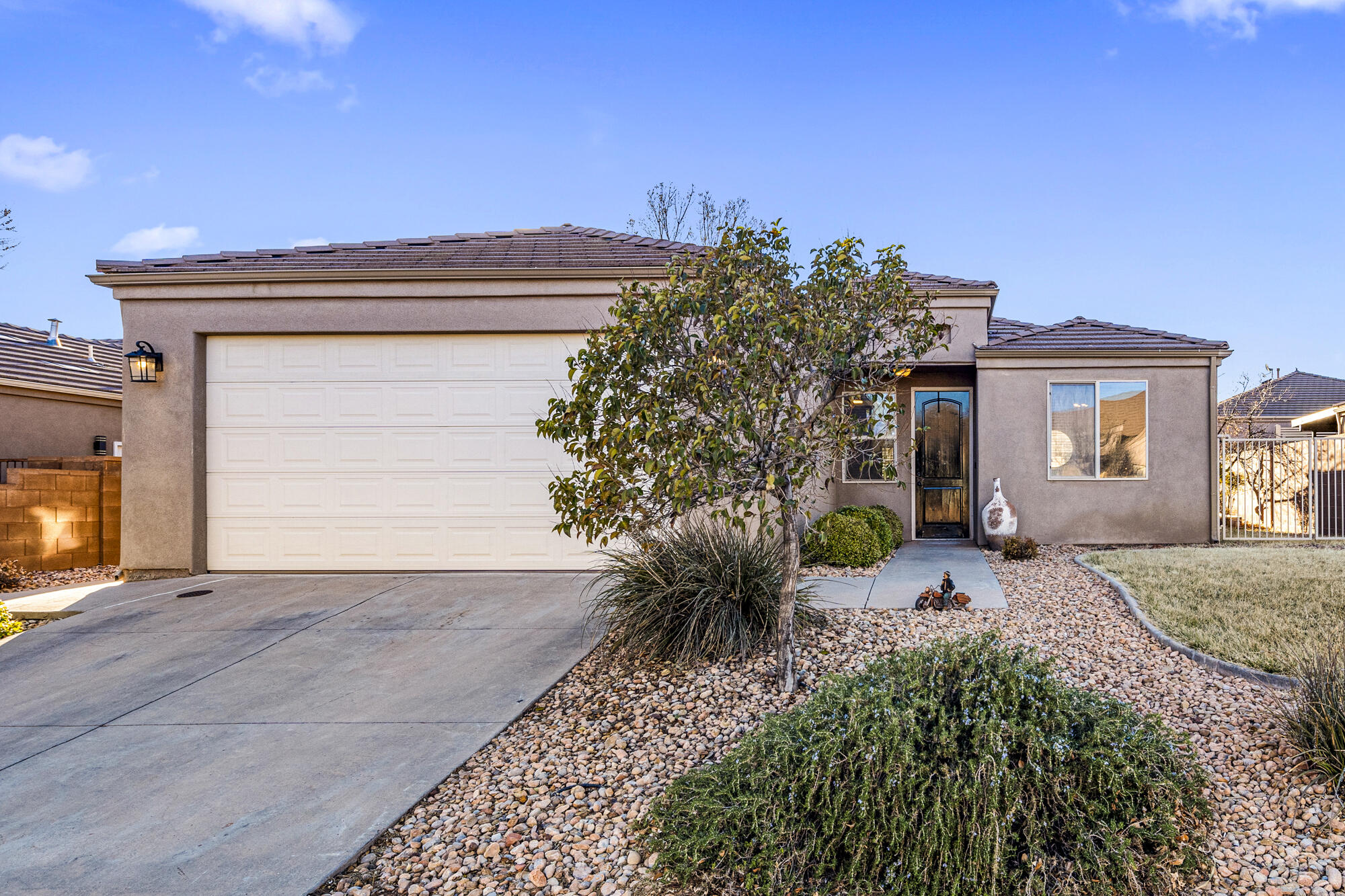 RED ROCK CANYON - Residential